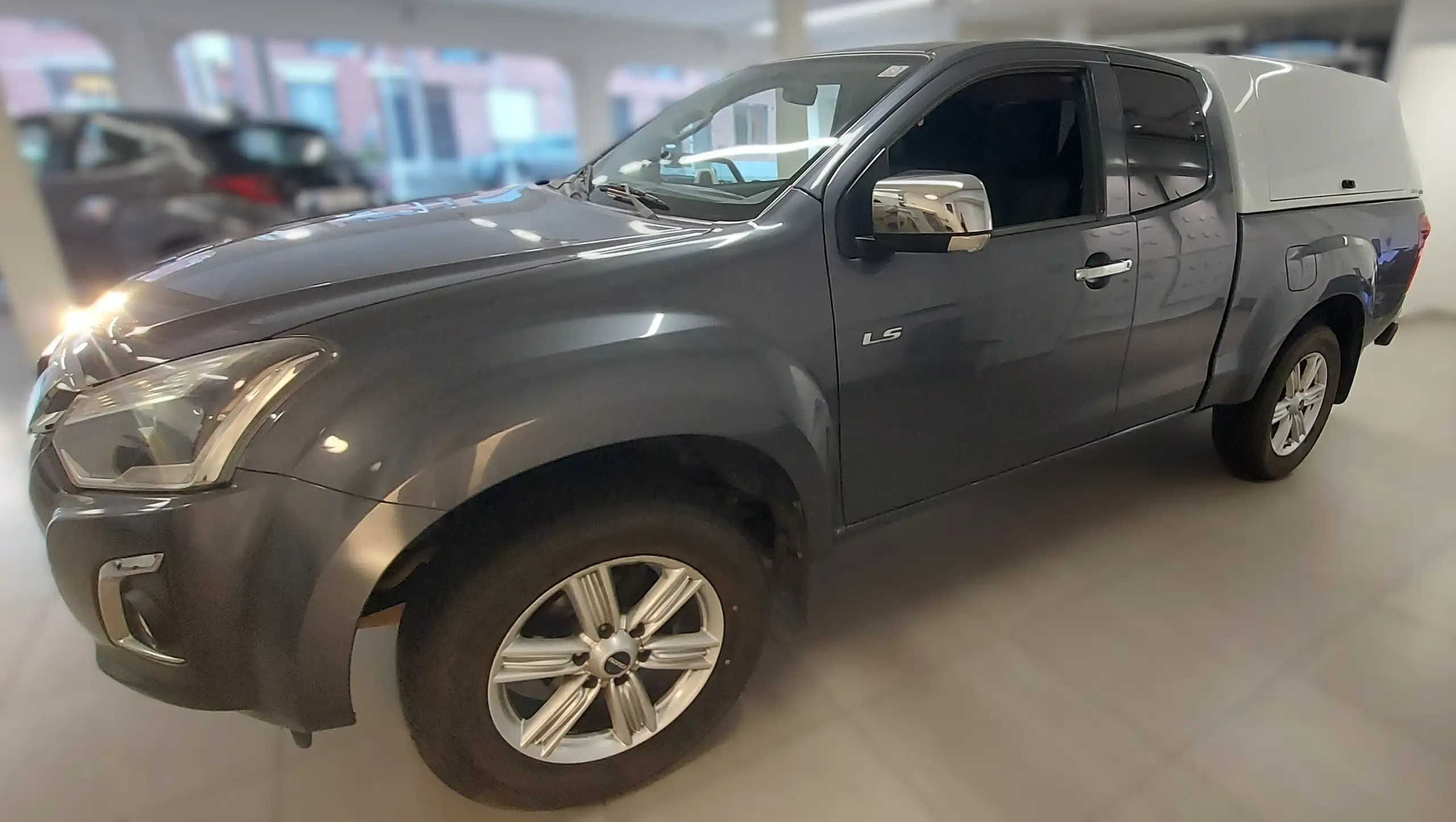 Isuzu - D-Max