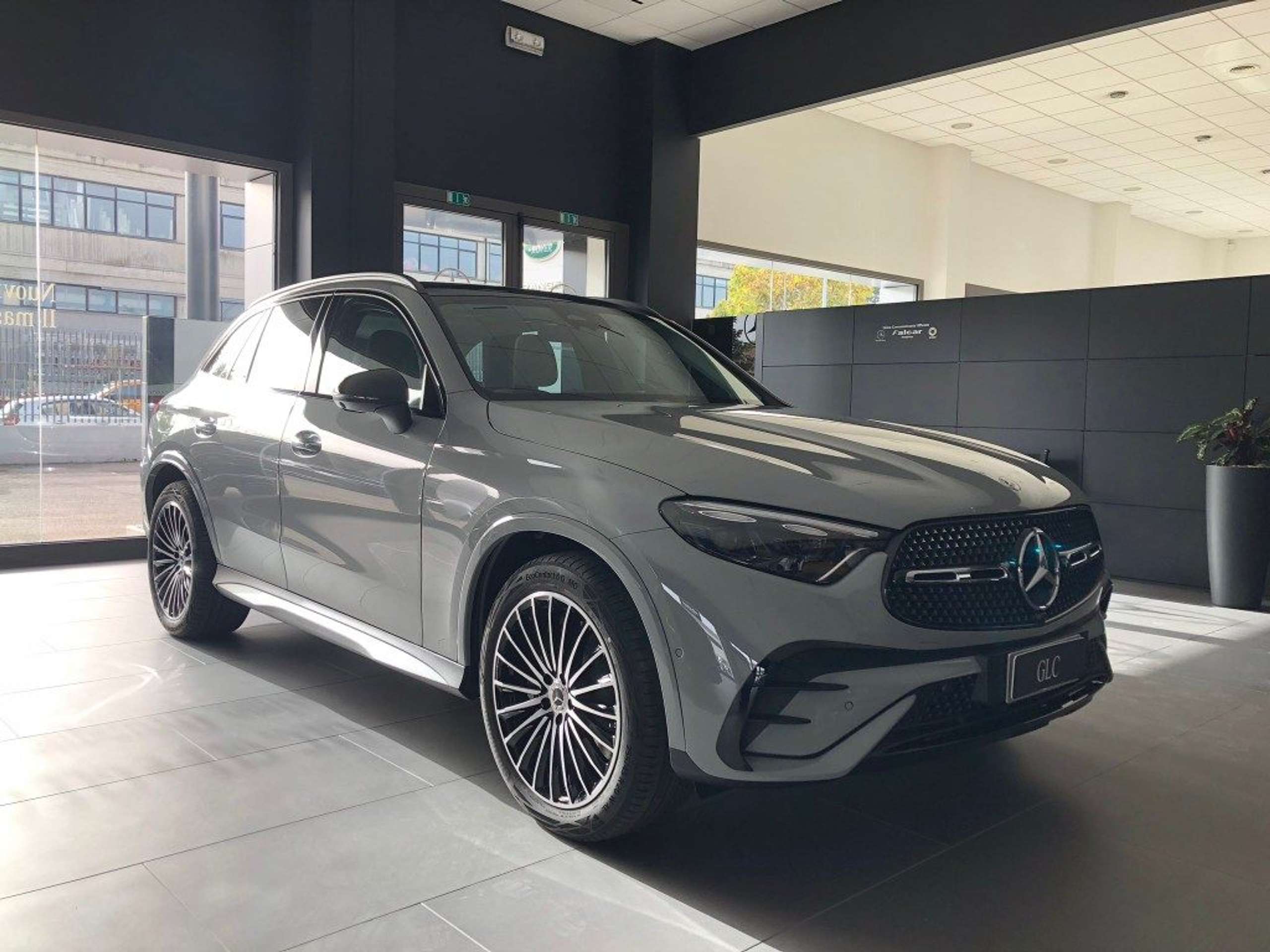 Mercedes-Benz - GLC 220