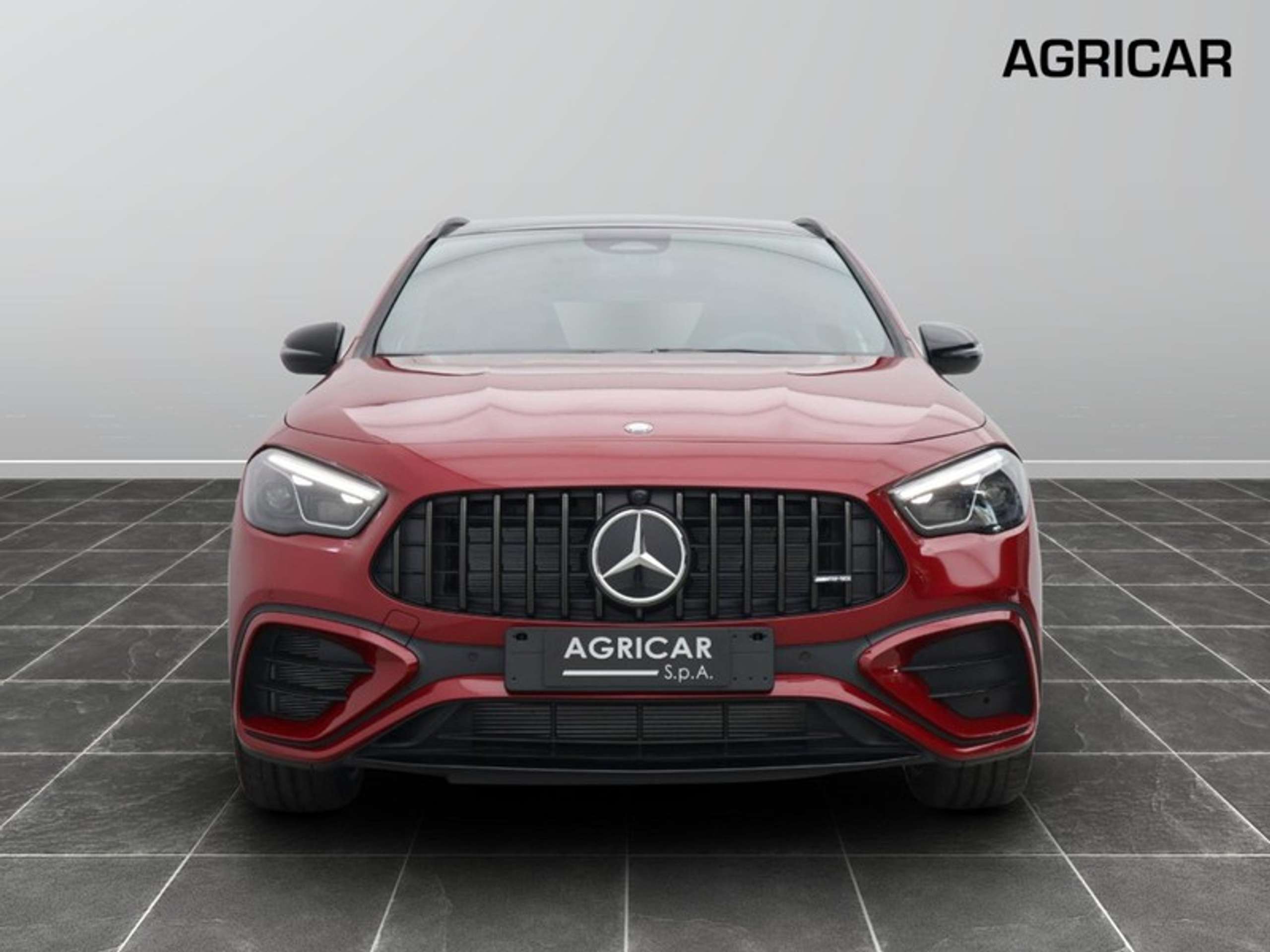 Mercedes-Benz - GLA 45 AMG