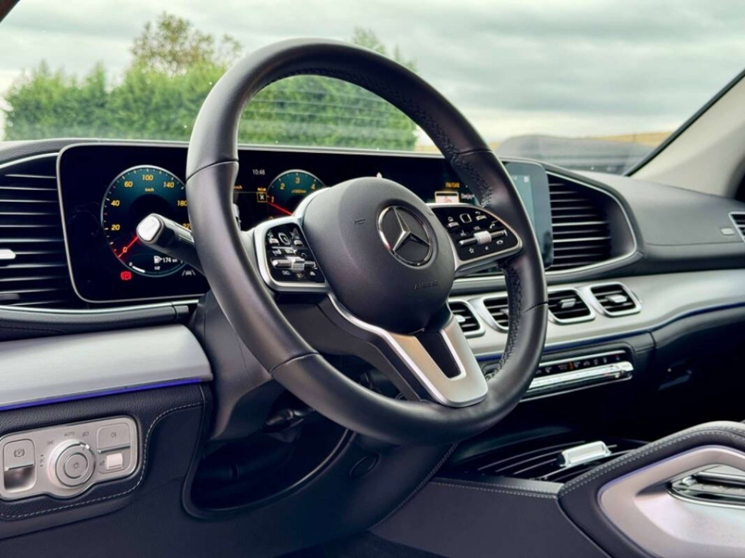 Mercedes-Benz - GLE 350