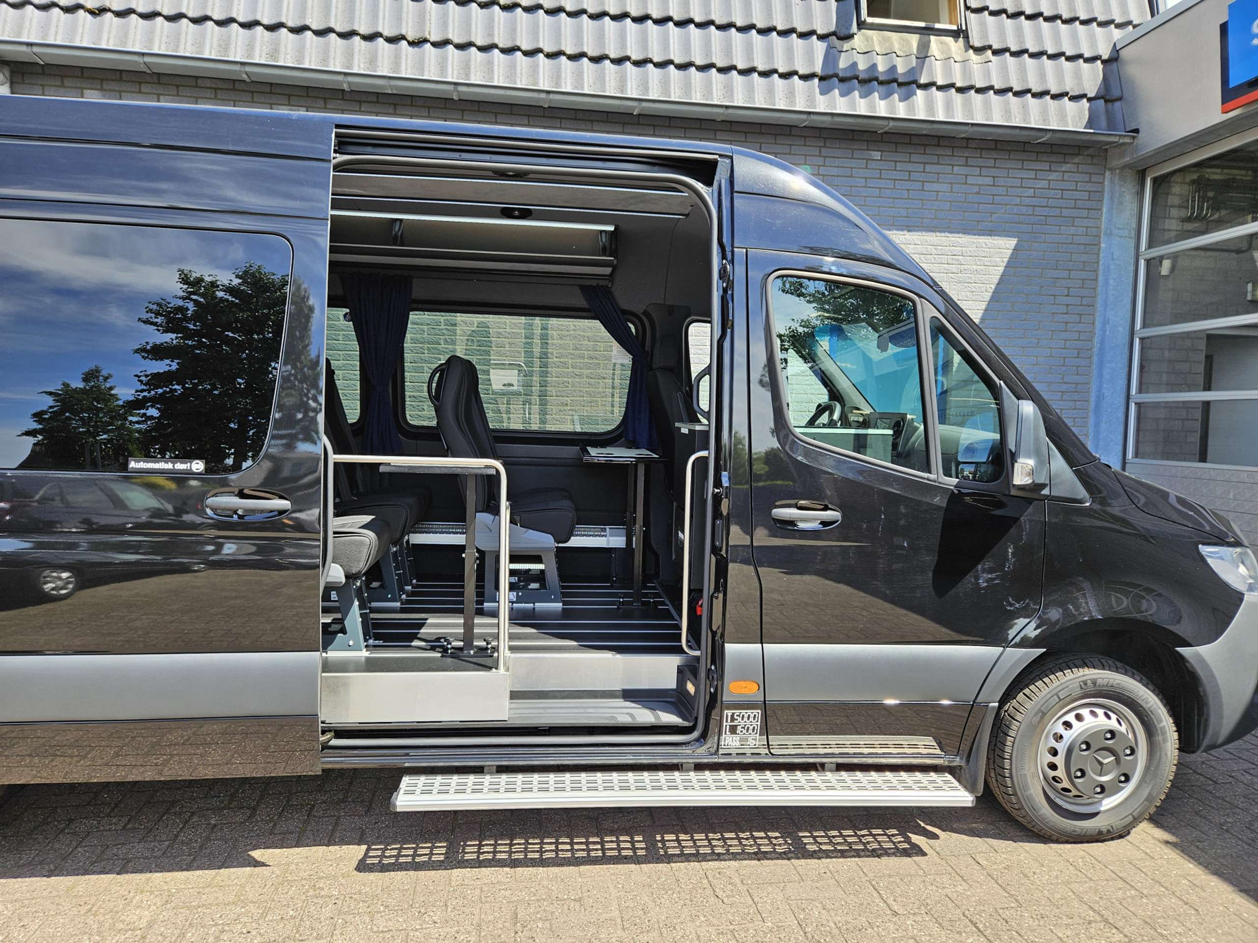 Mercedes-Benz - Sprinter