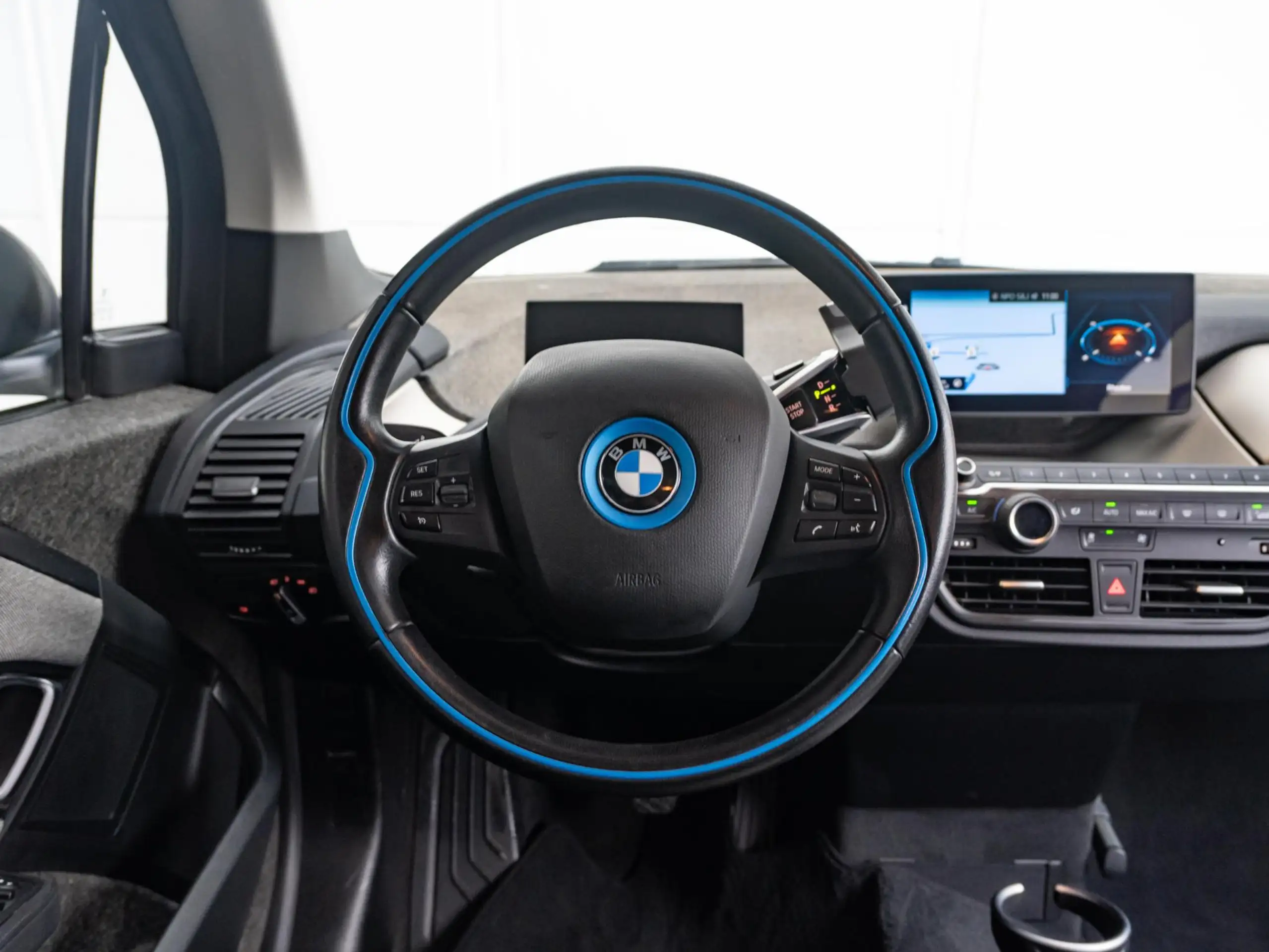 BMW - i3