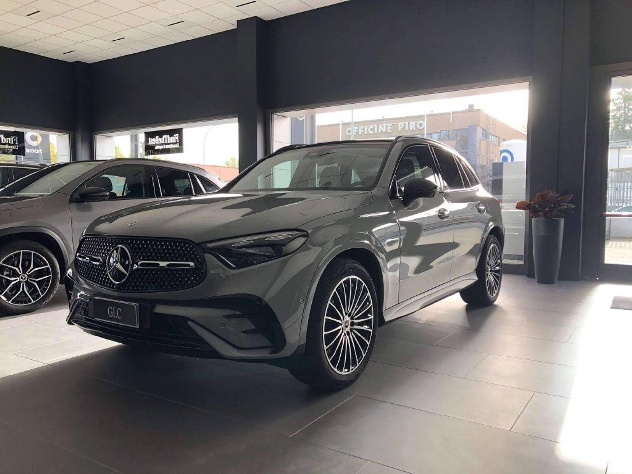 Mercedes-Benz - GLC 220