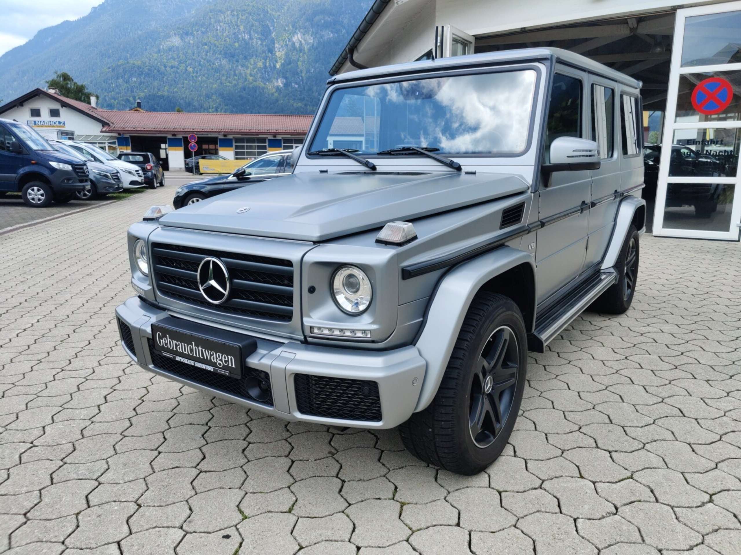 Mercedes-Benz - G 500