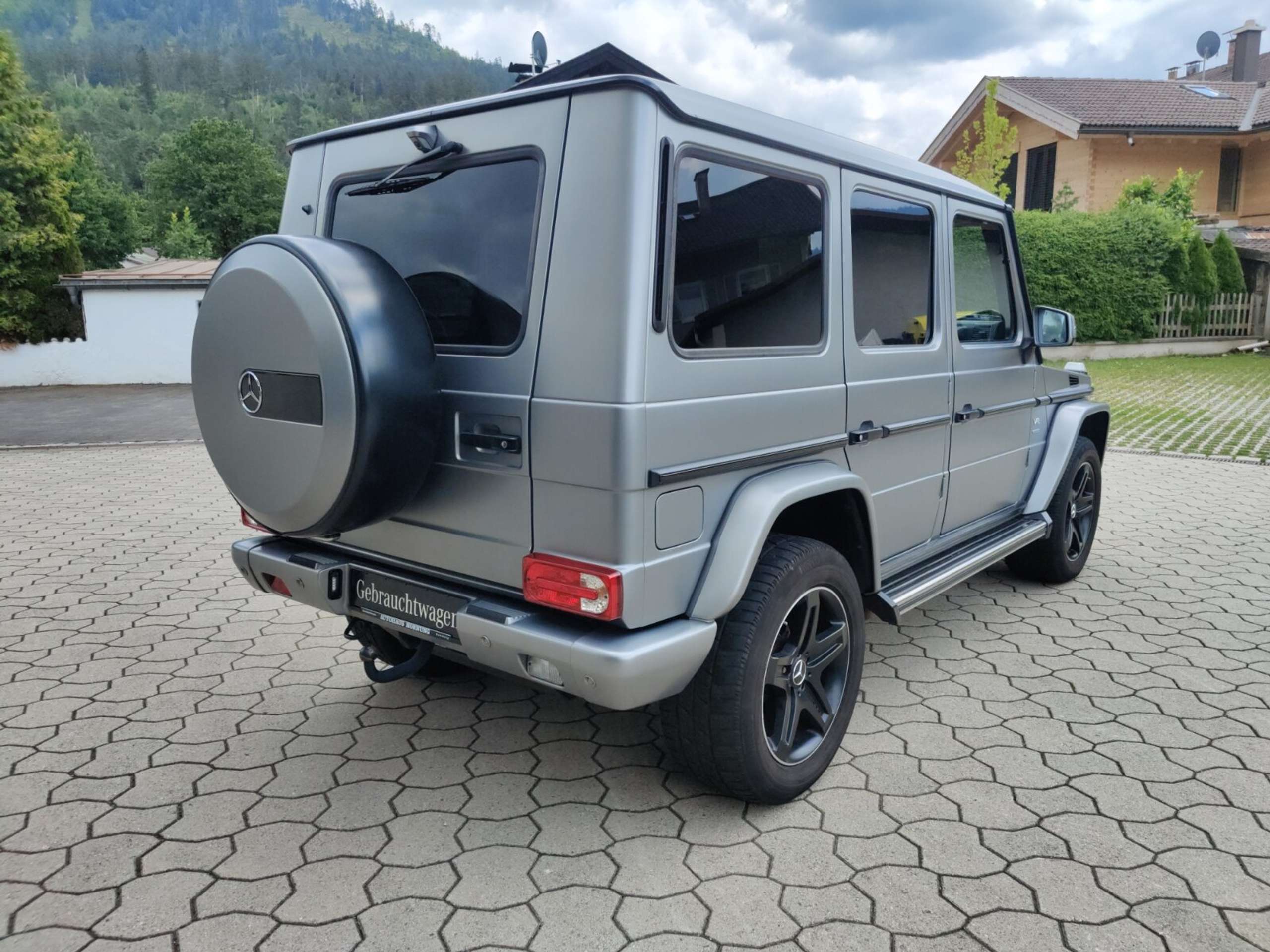 Mercedes-Benz - G 500