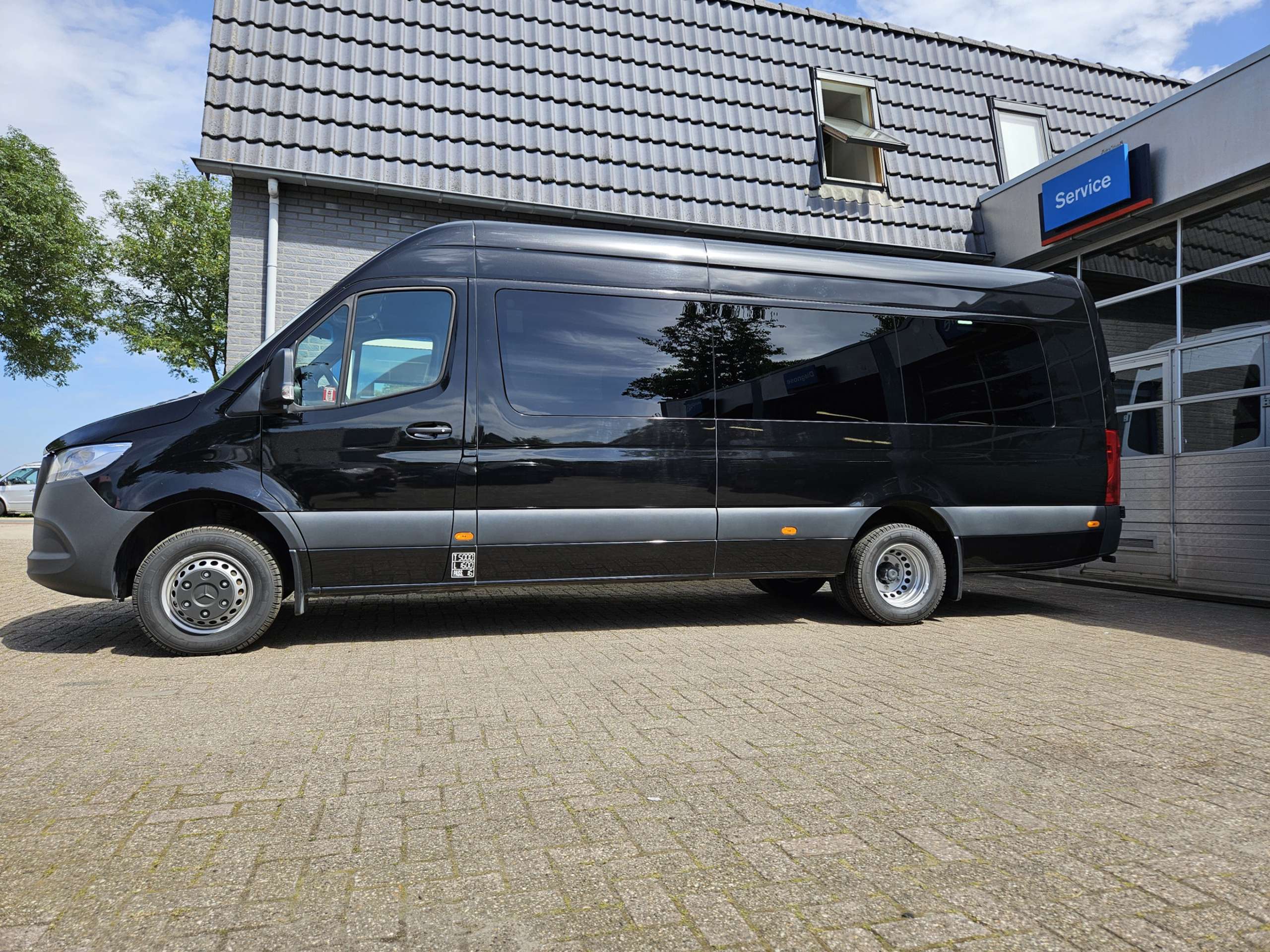 Mercedes-Benz - Sprinter