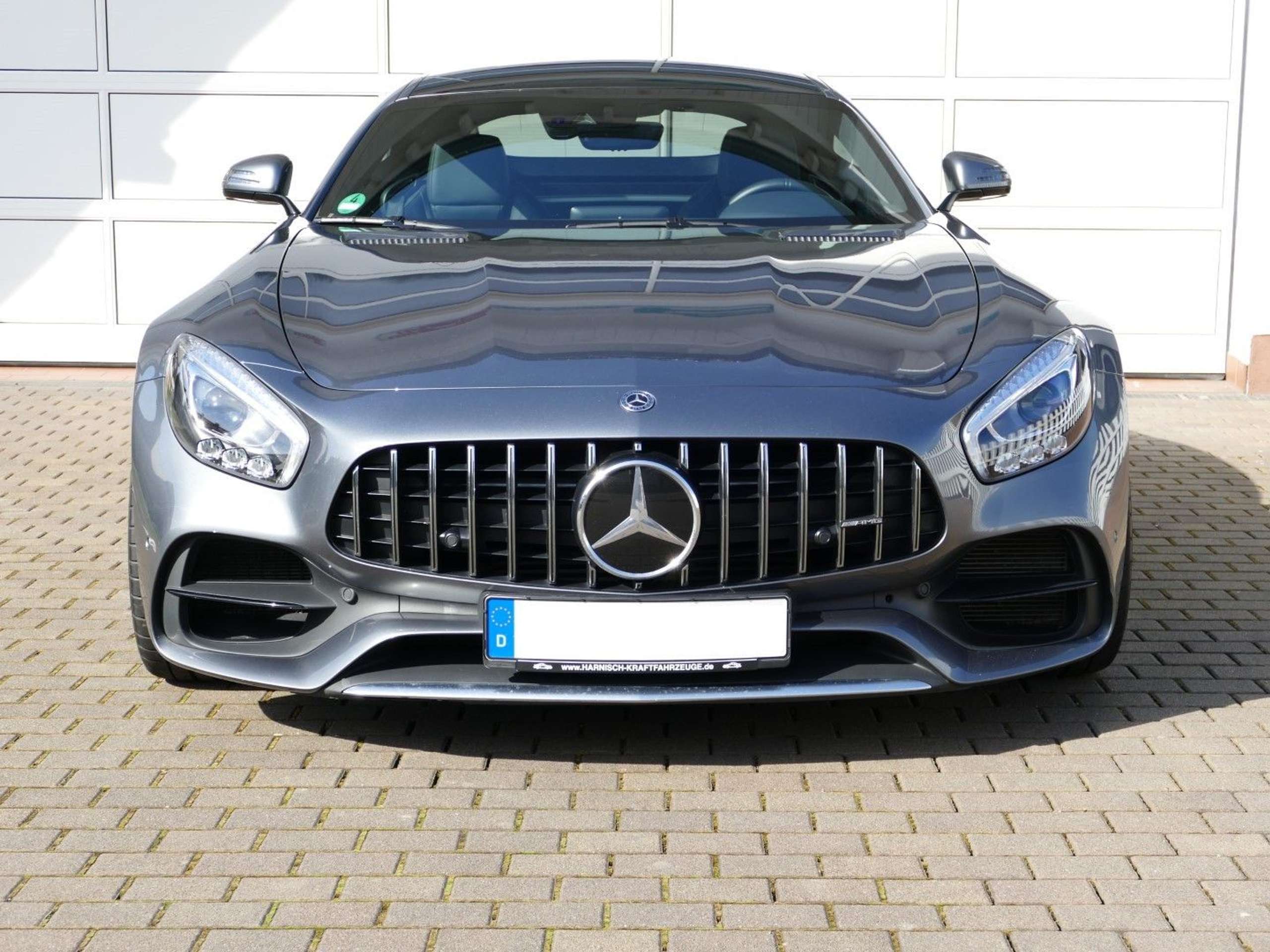 Mercedes-Benz - AMG GT