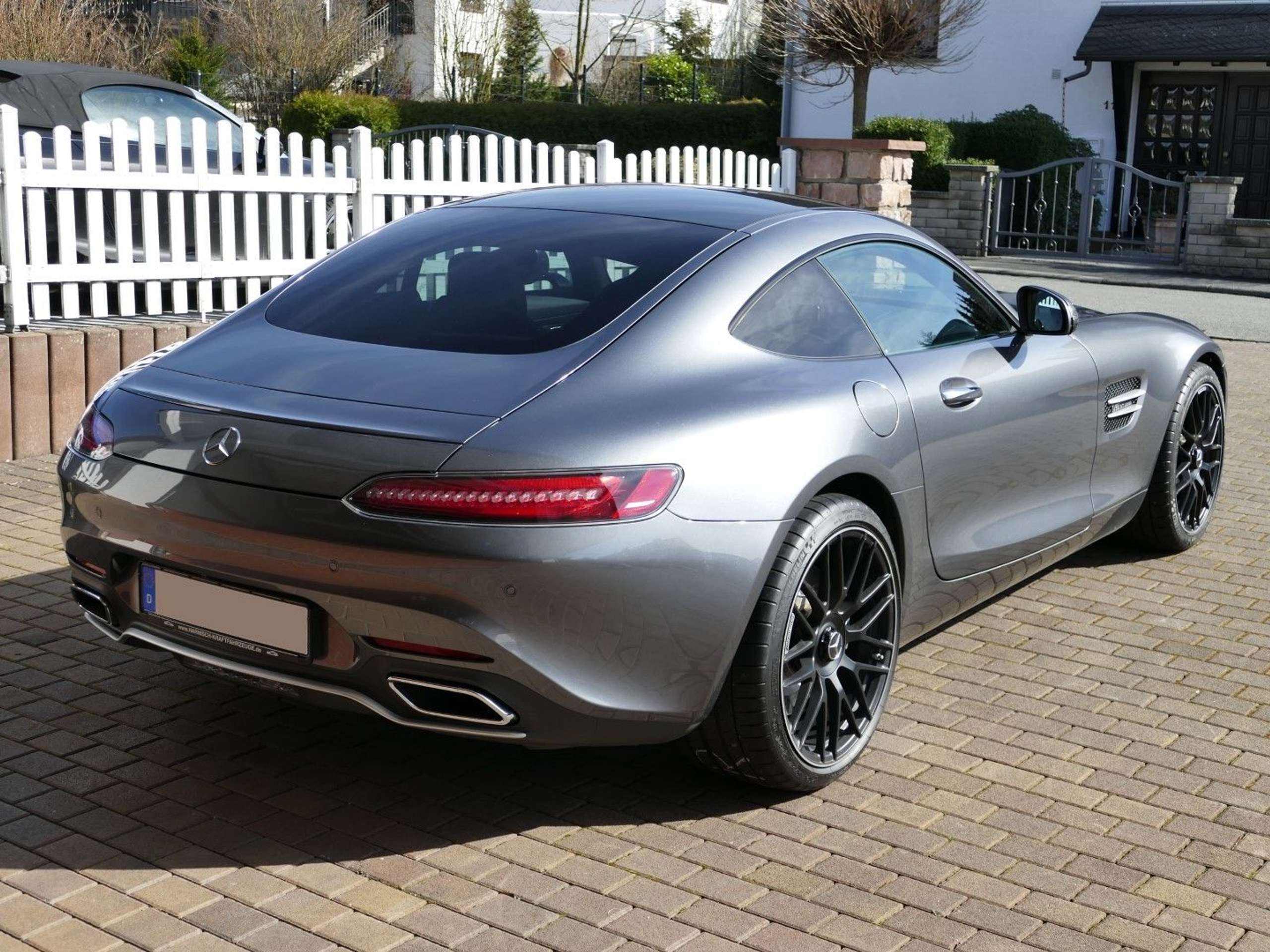 Mercedes-Benz - AMG GT