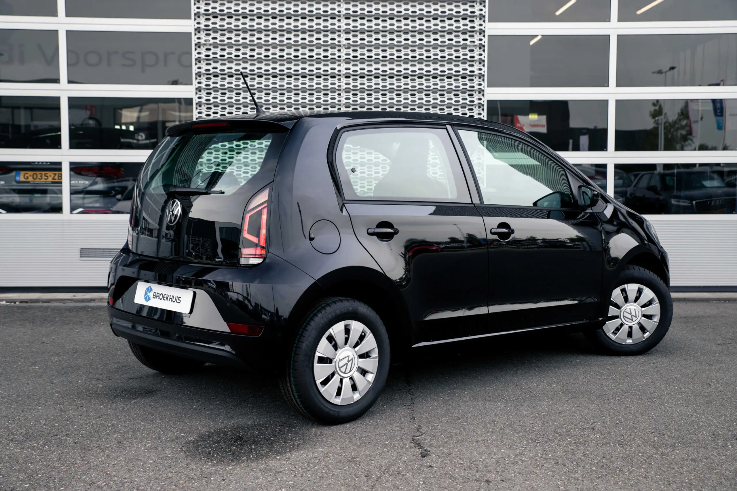 Volkswagen - up!