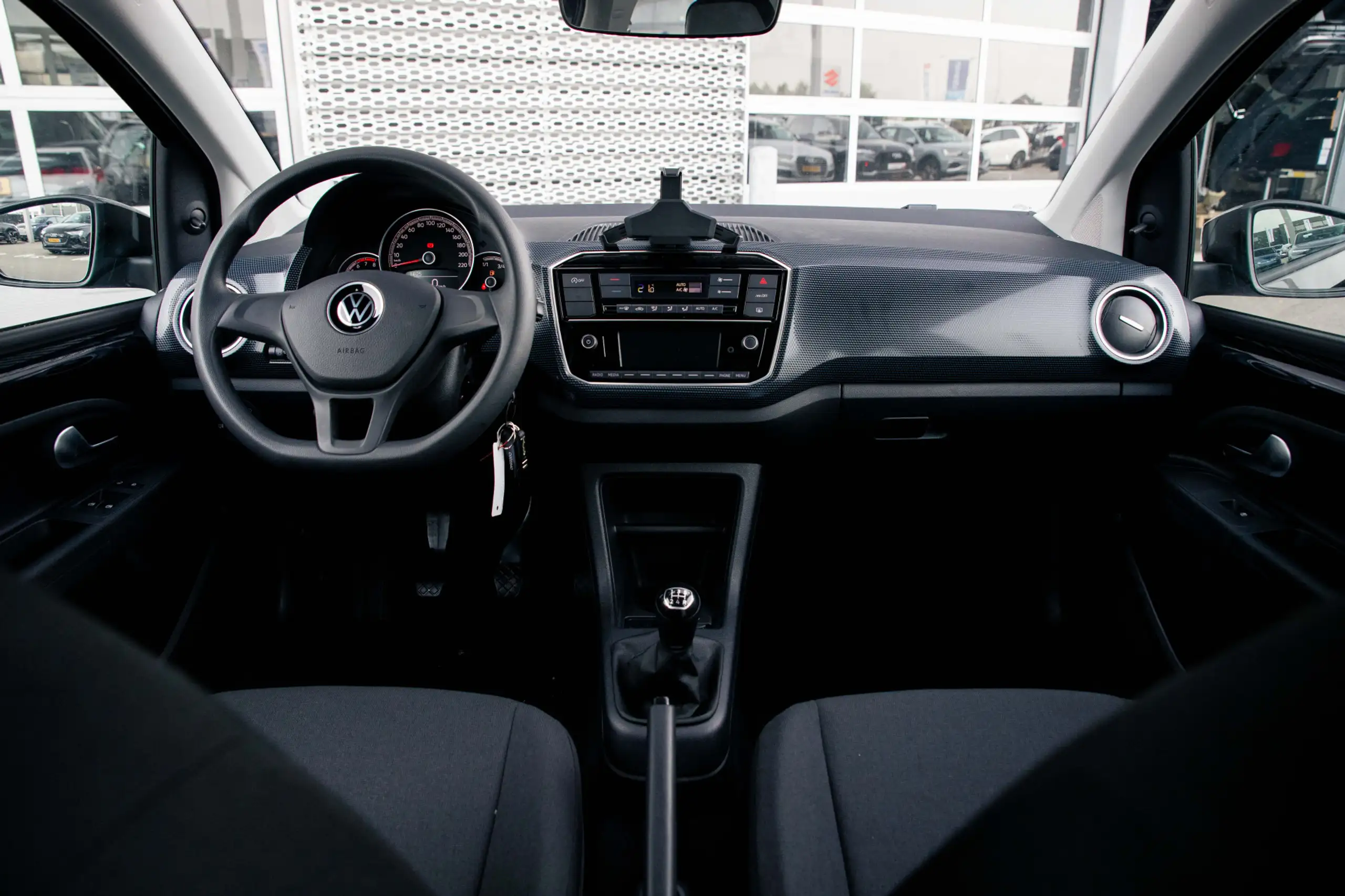 Volkswagen - up!