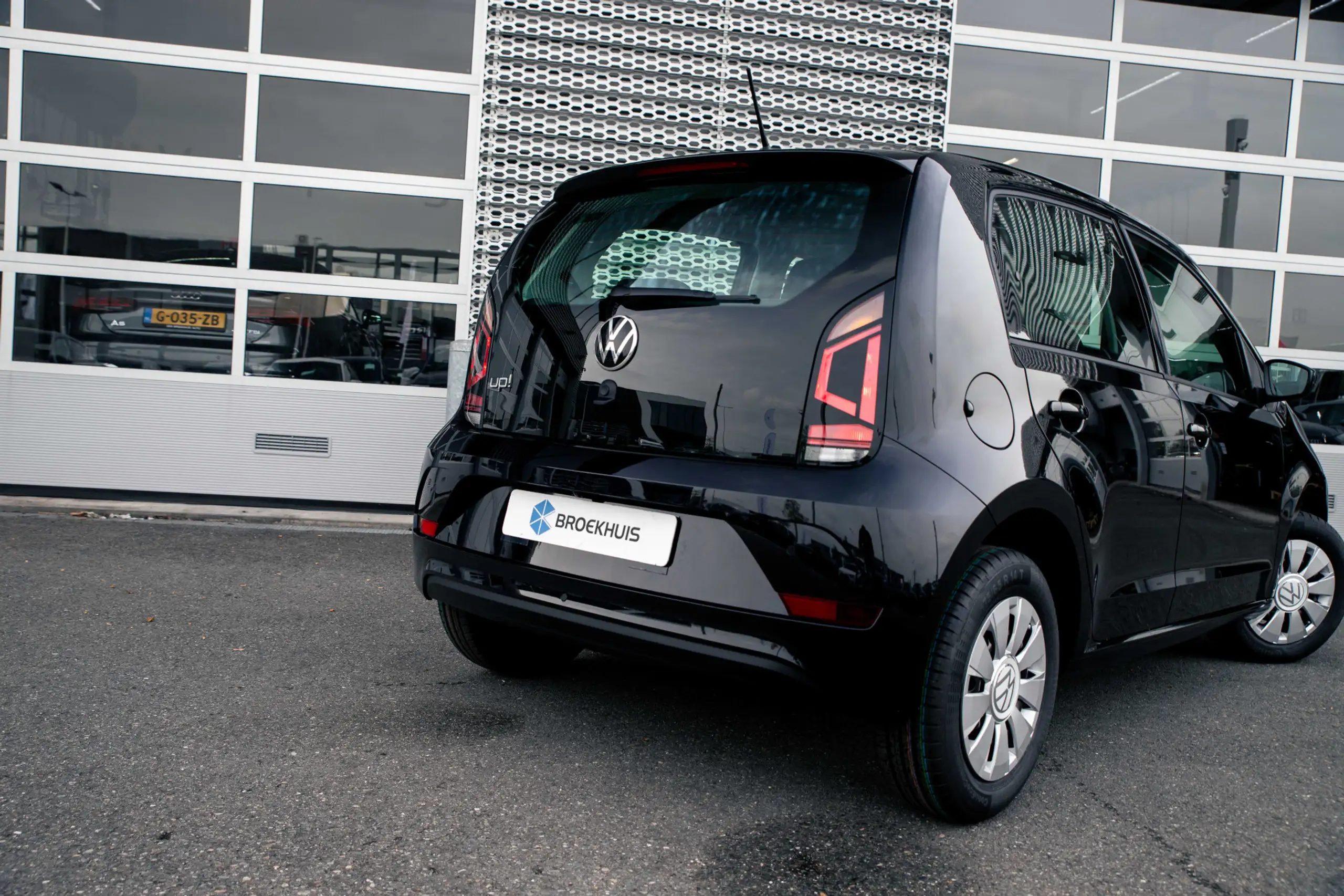 Volkswagen - up!