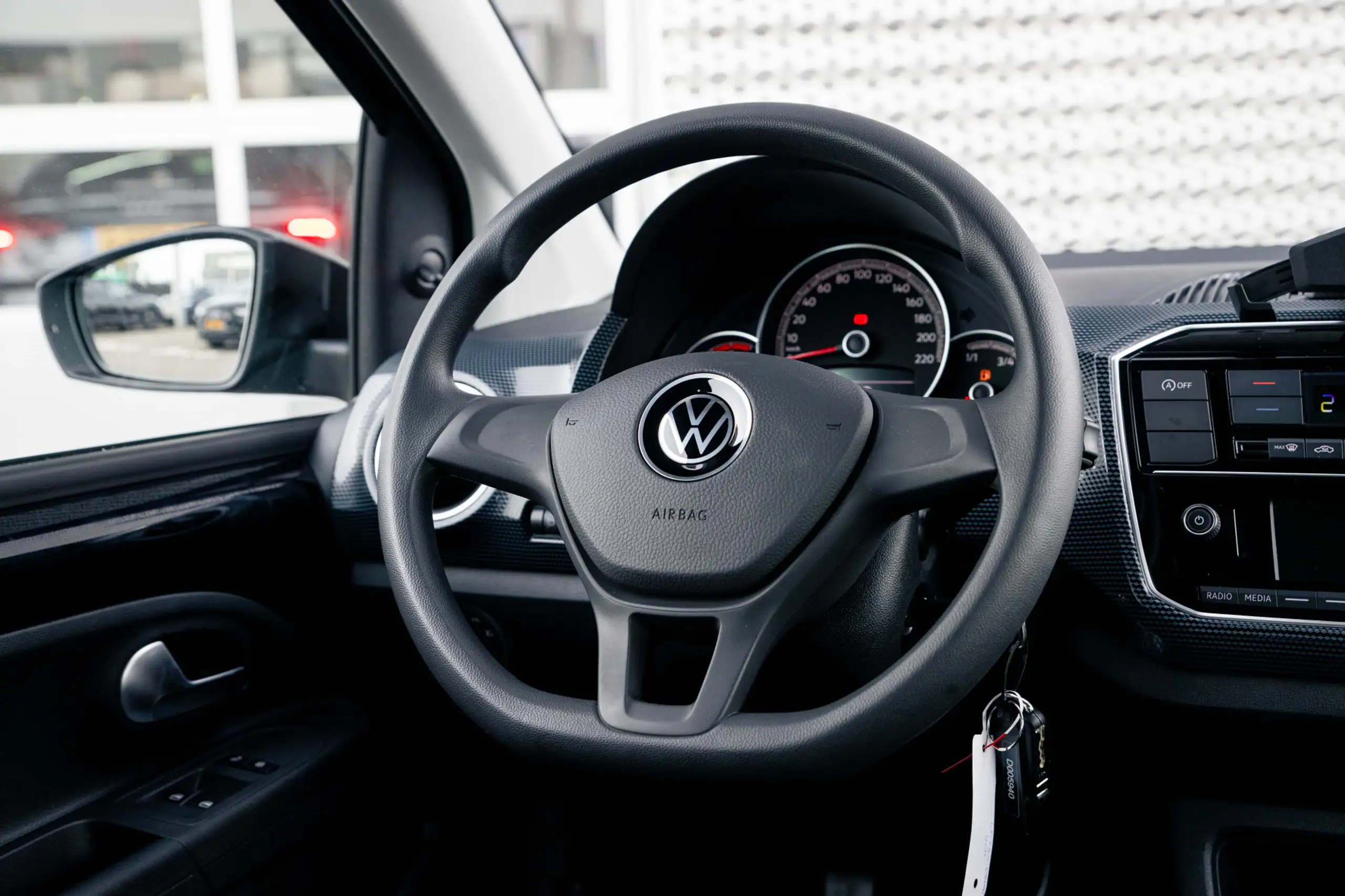 Volkswagen - up!