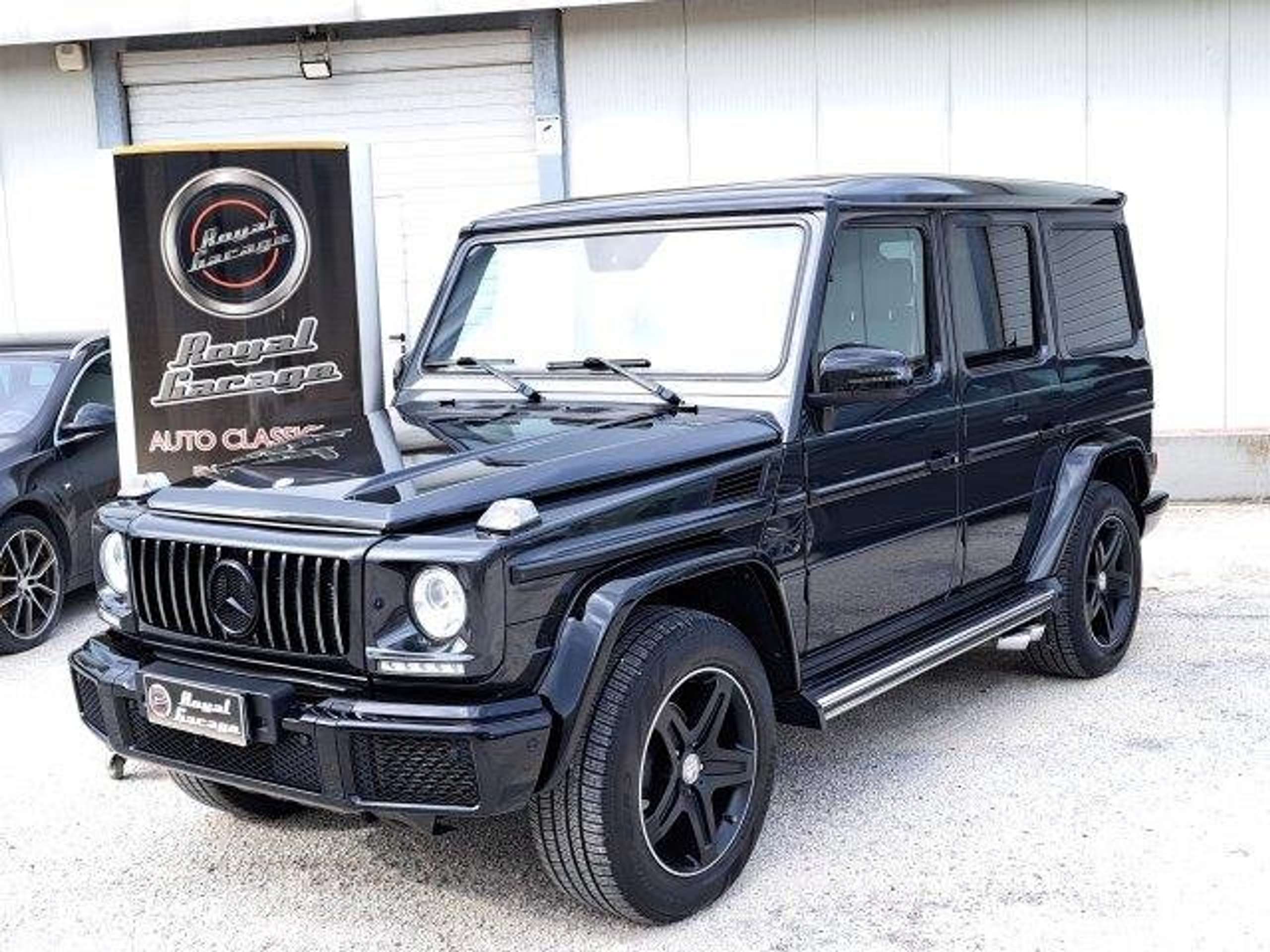 Mercedes-Benz - G 350