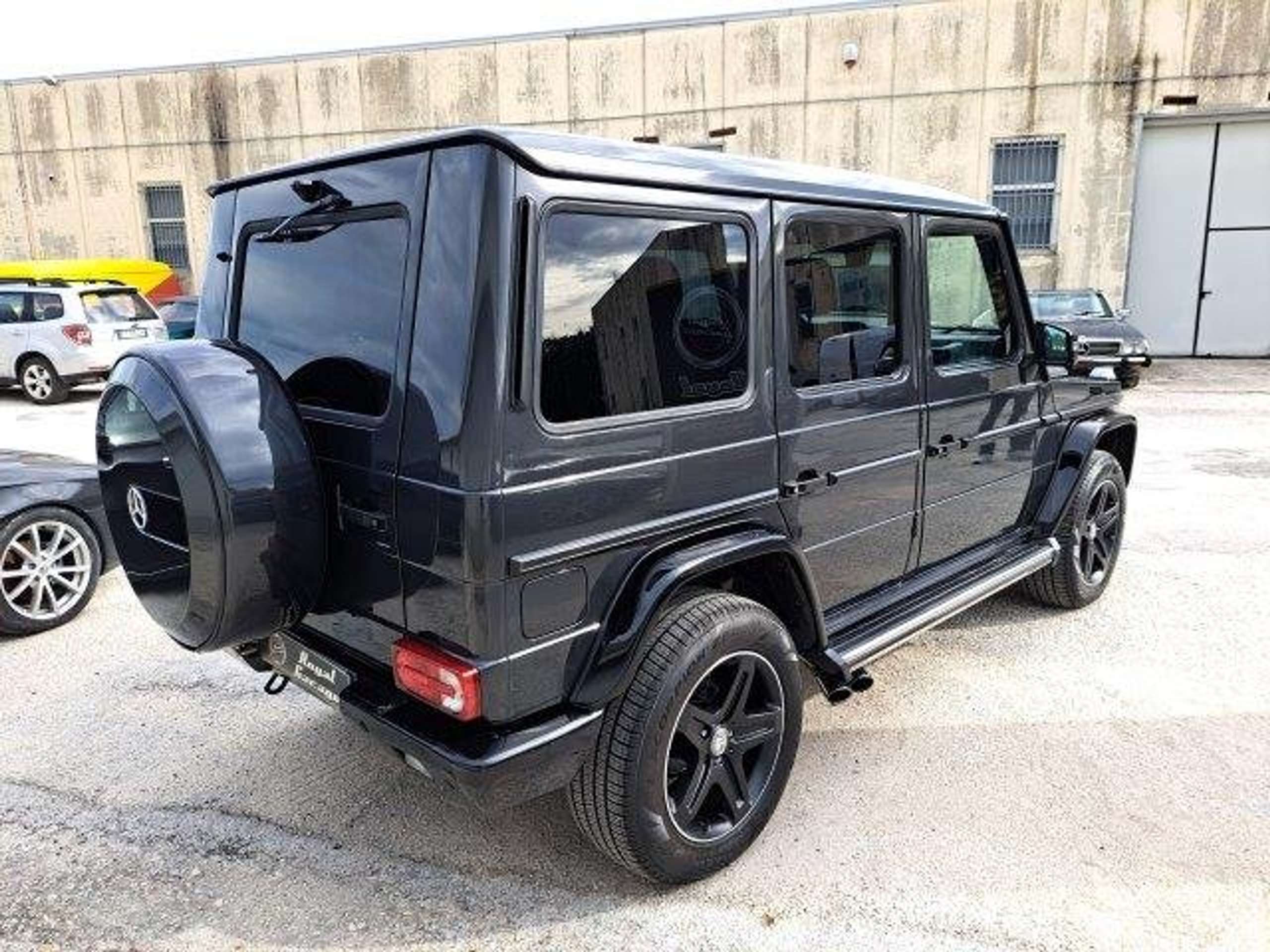 Mercedes-Benz - G 350