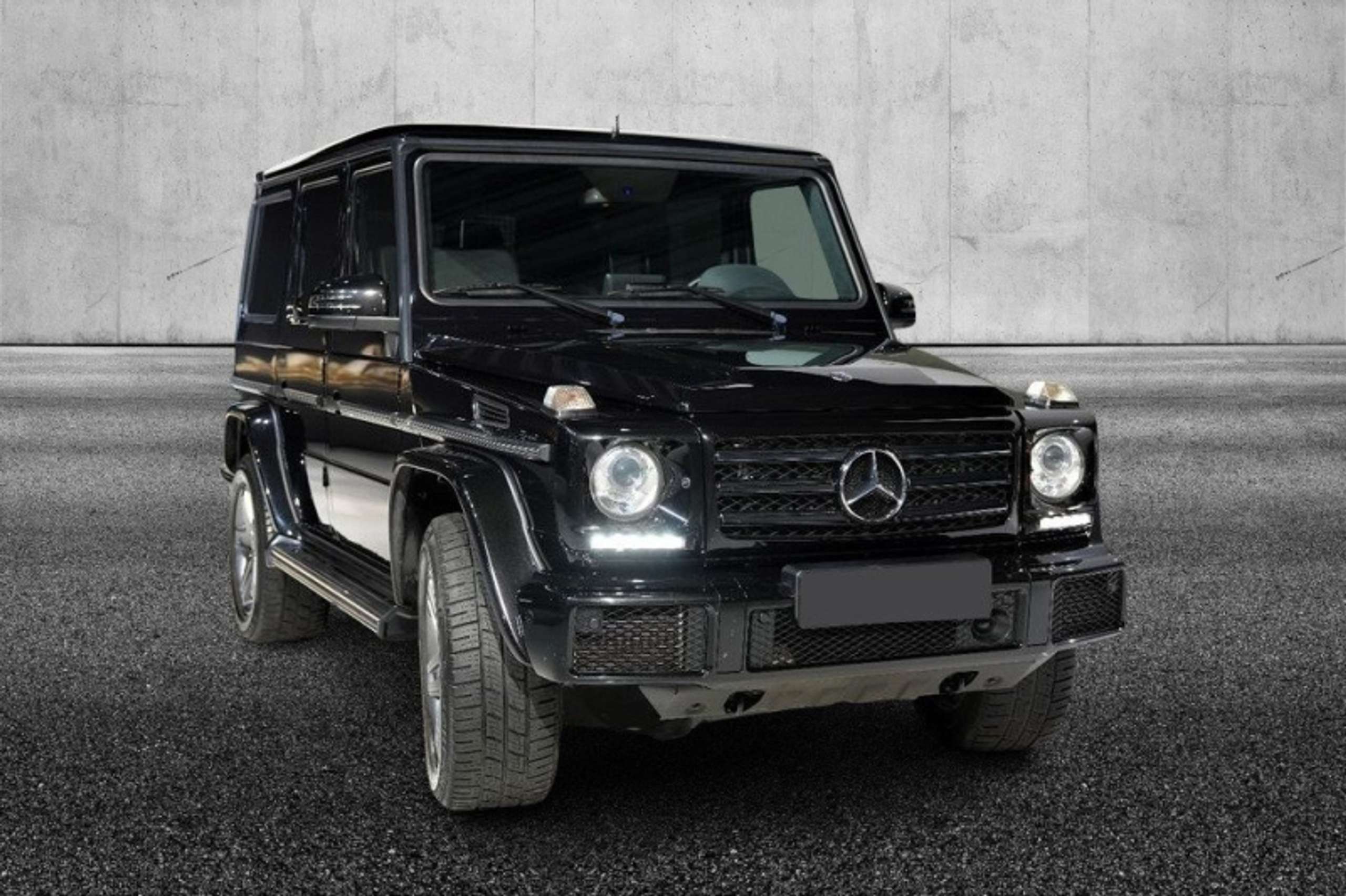 Mercedes-Benz - G 500