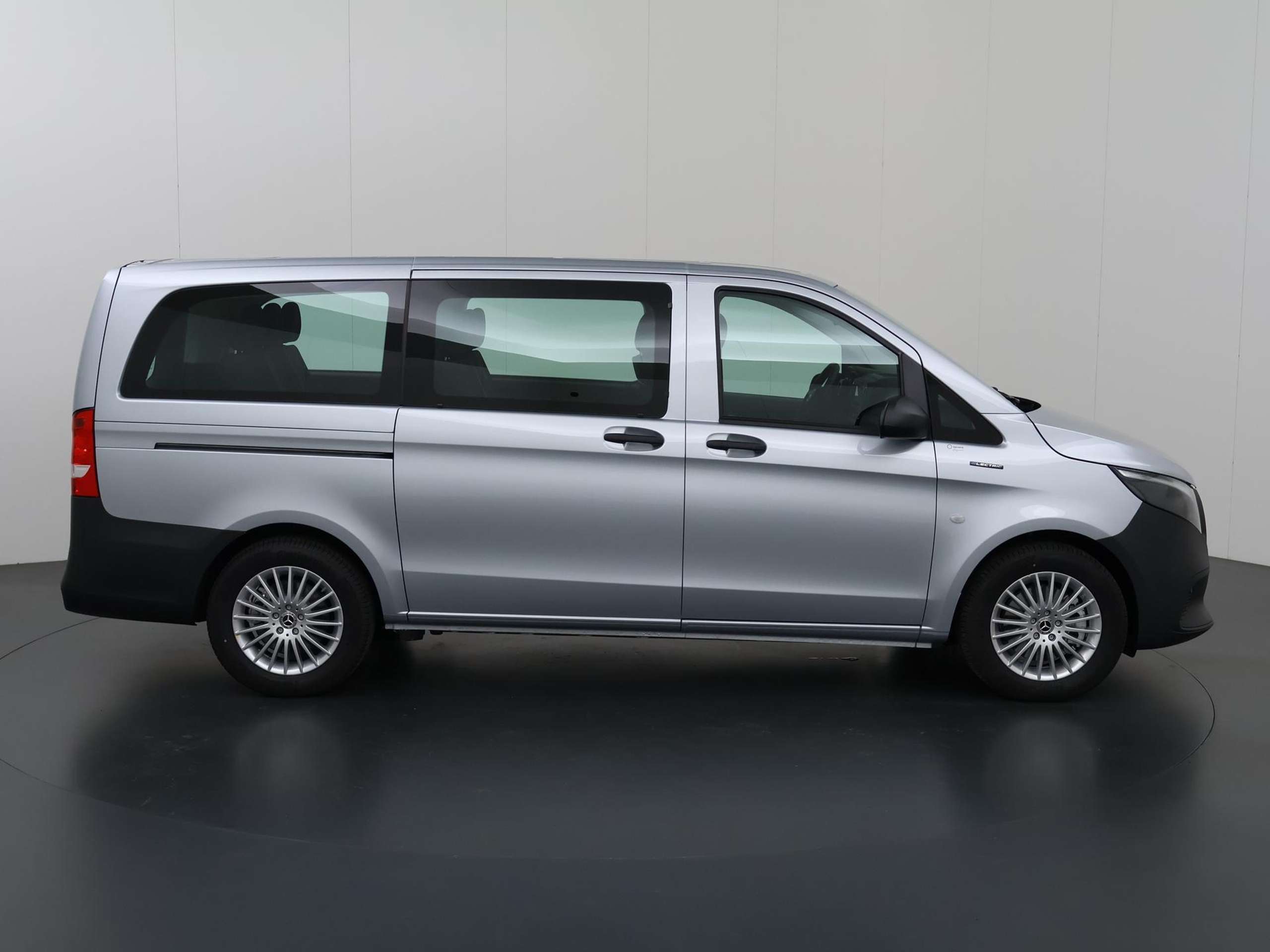 Mercedes-Benz - Vito