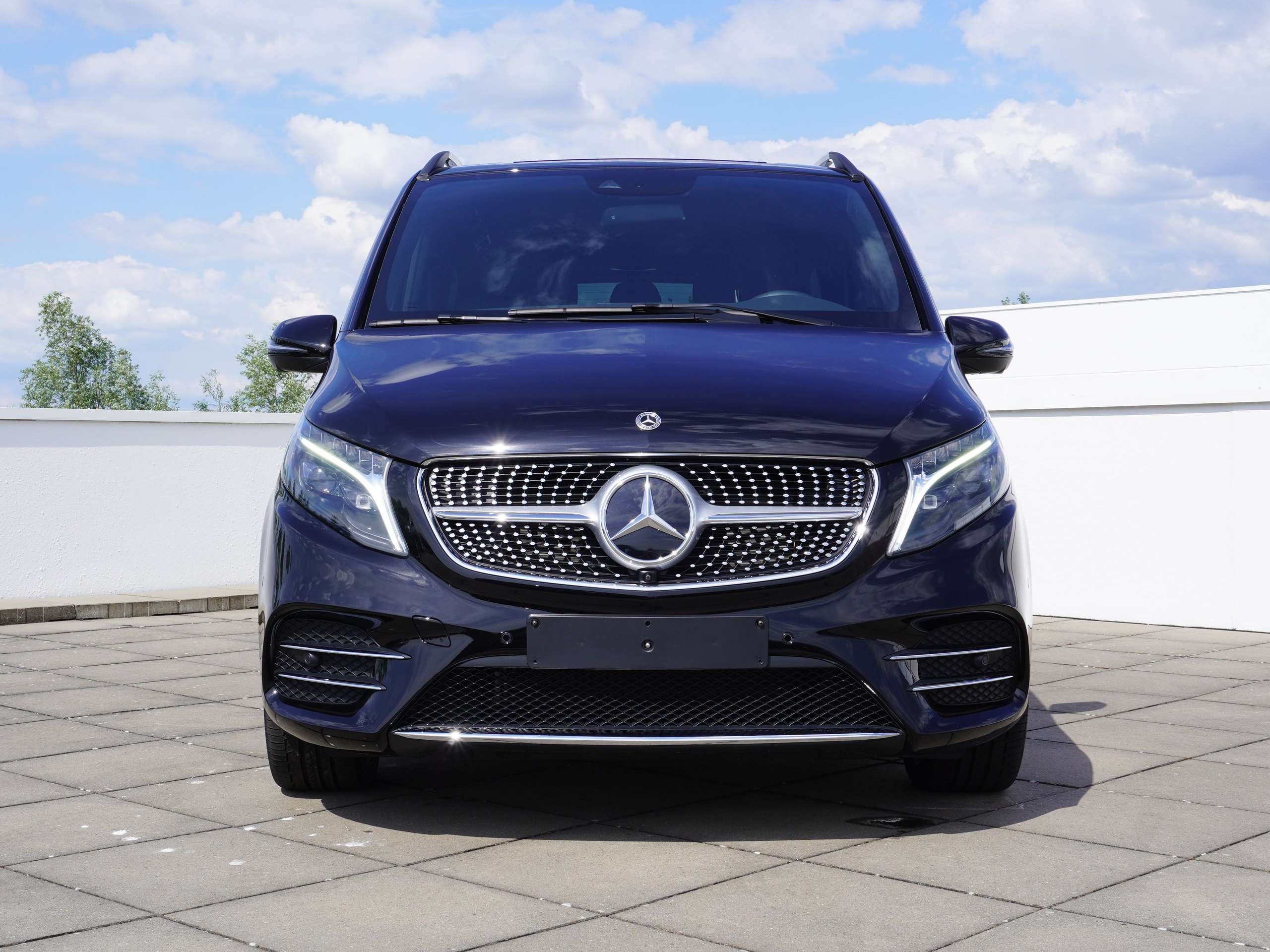 Mercedes-Benz - V 300