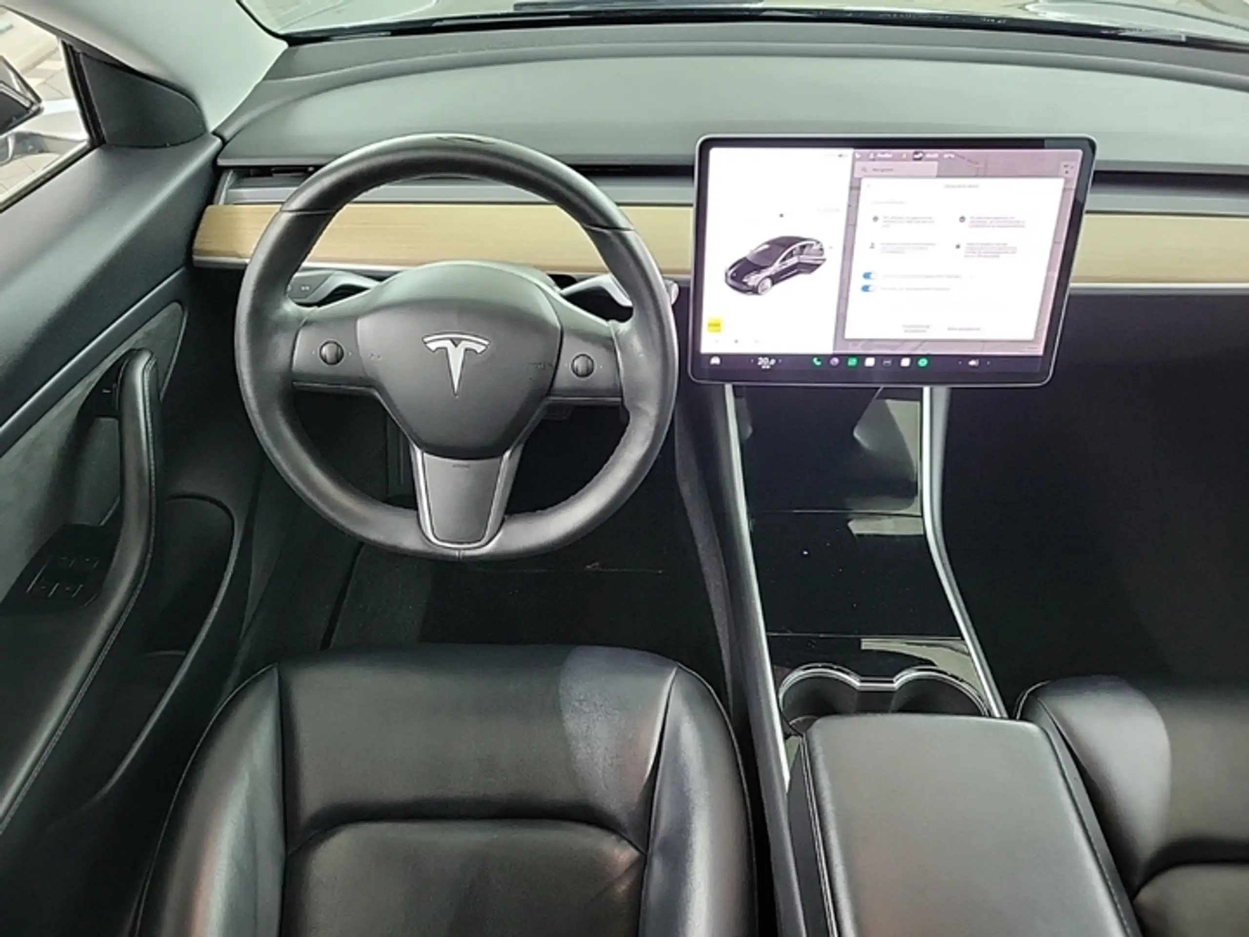 Tesla - Model 3