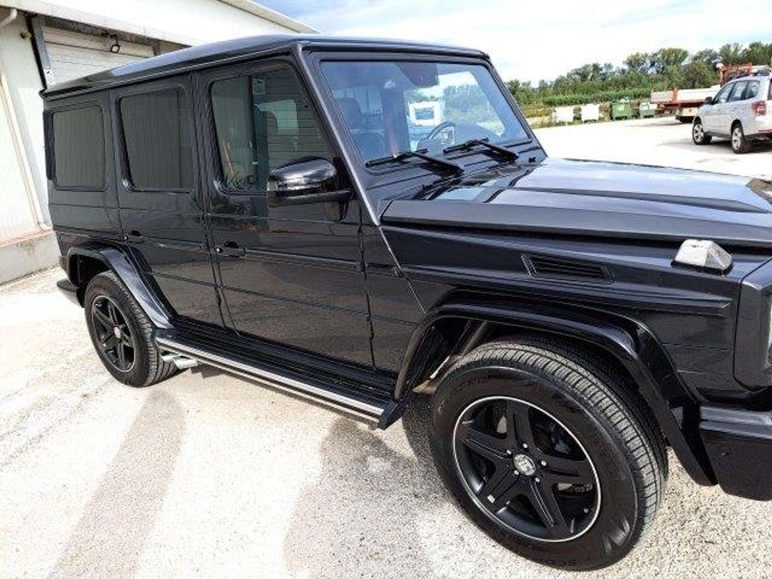 Mercedes-Benz - G 350