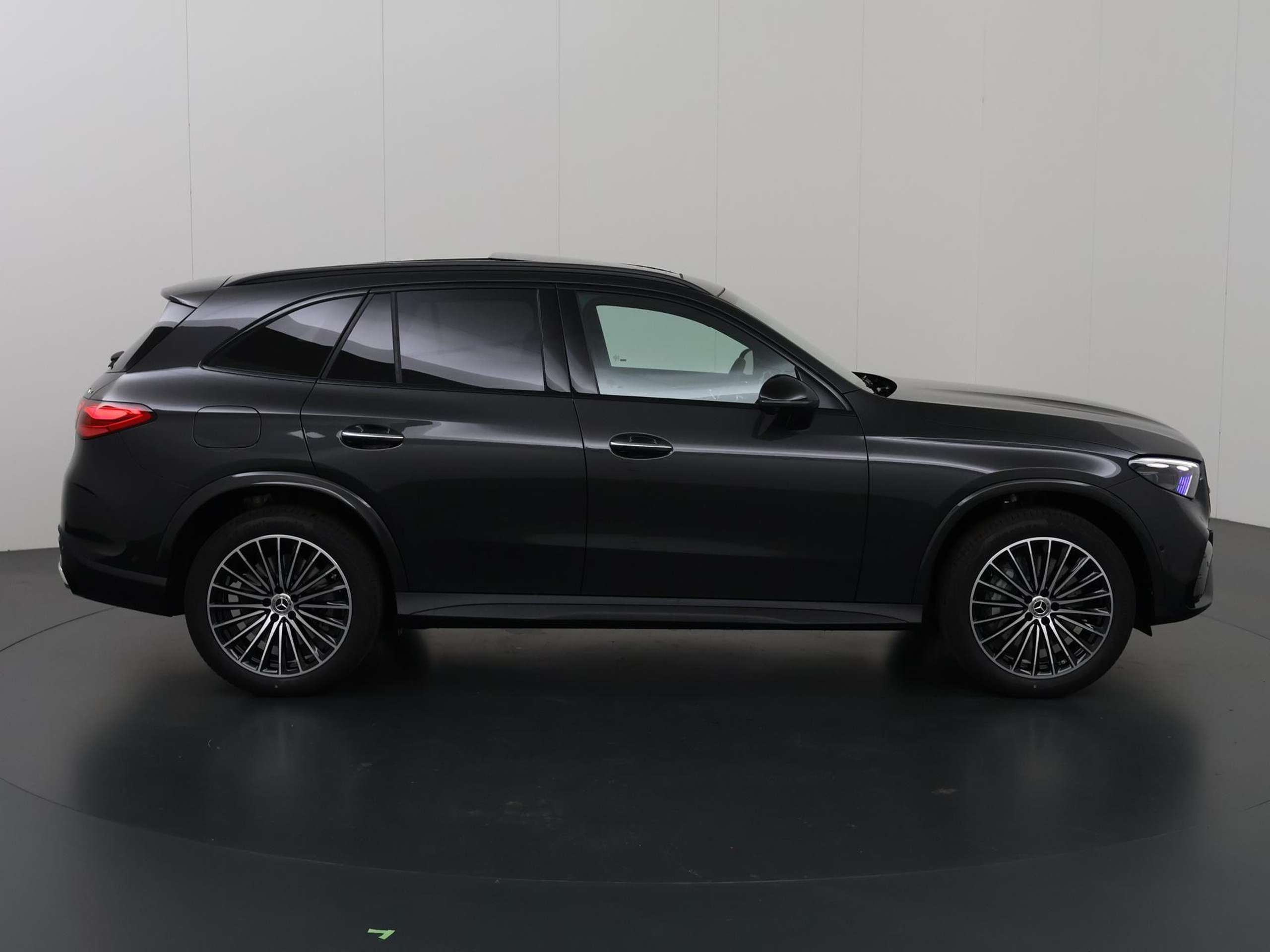 Mercedes-Benz - GLC 300