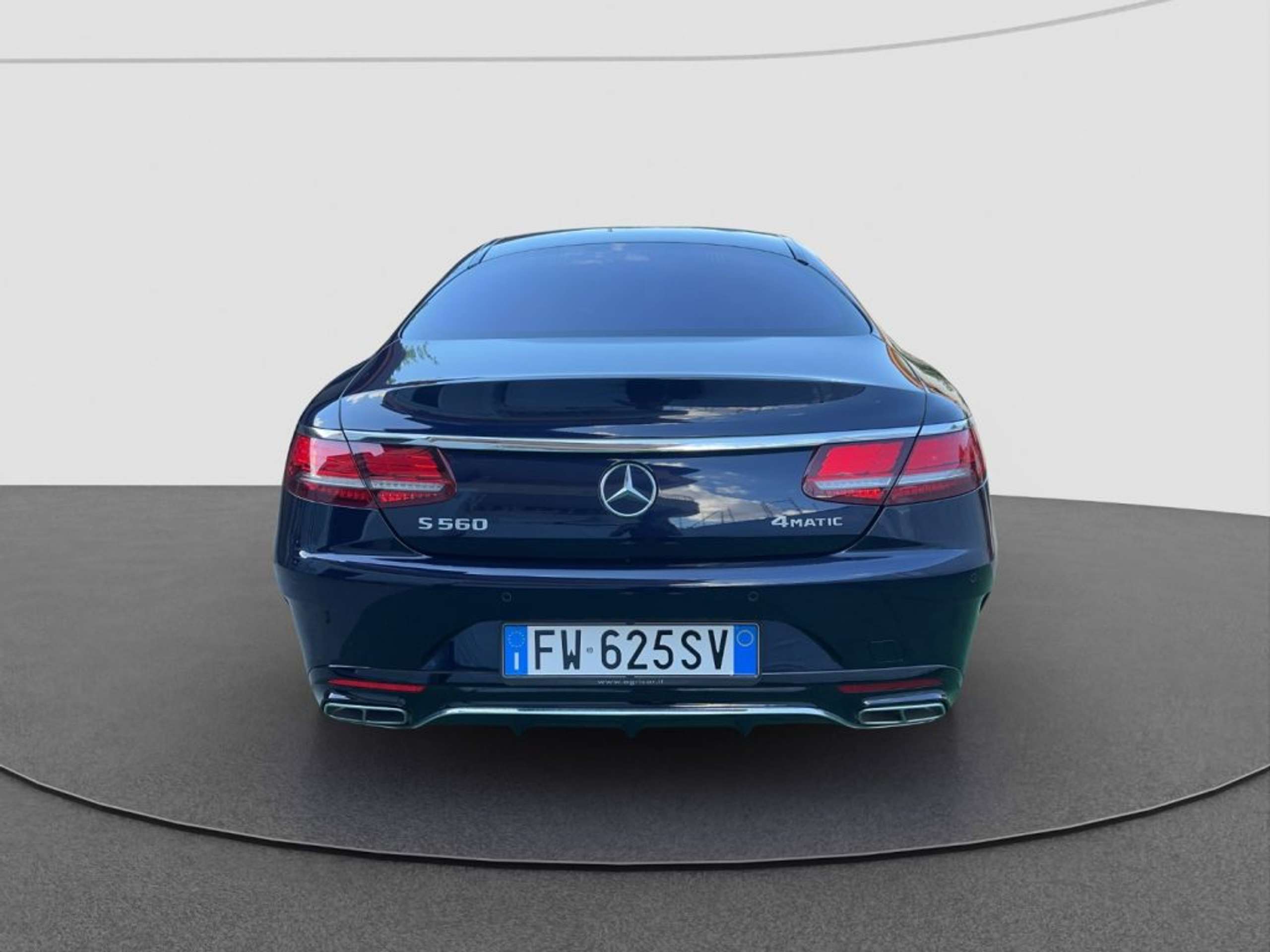 Mercedes-Benz - S 560