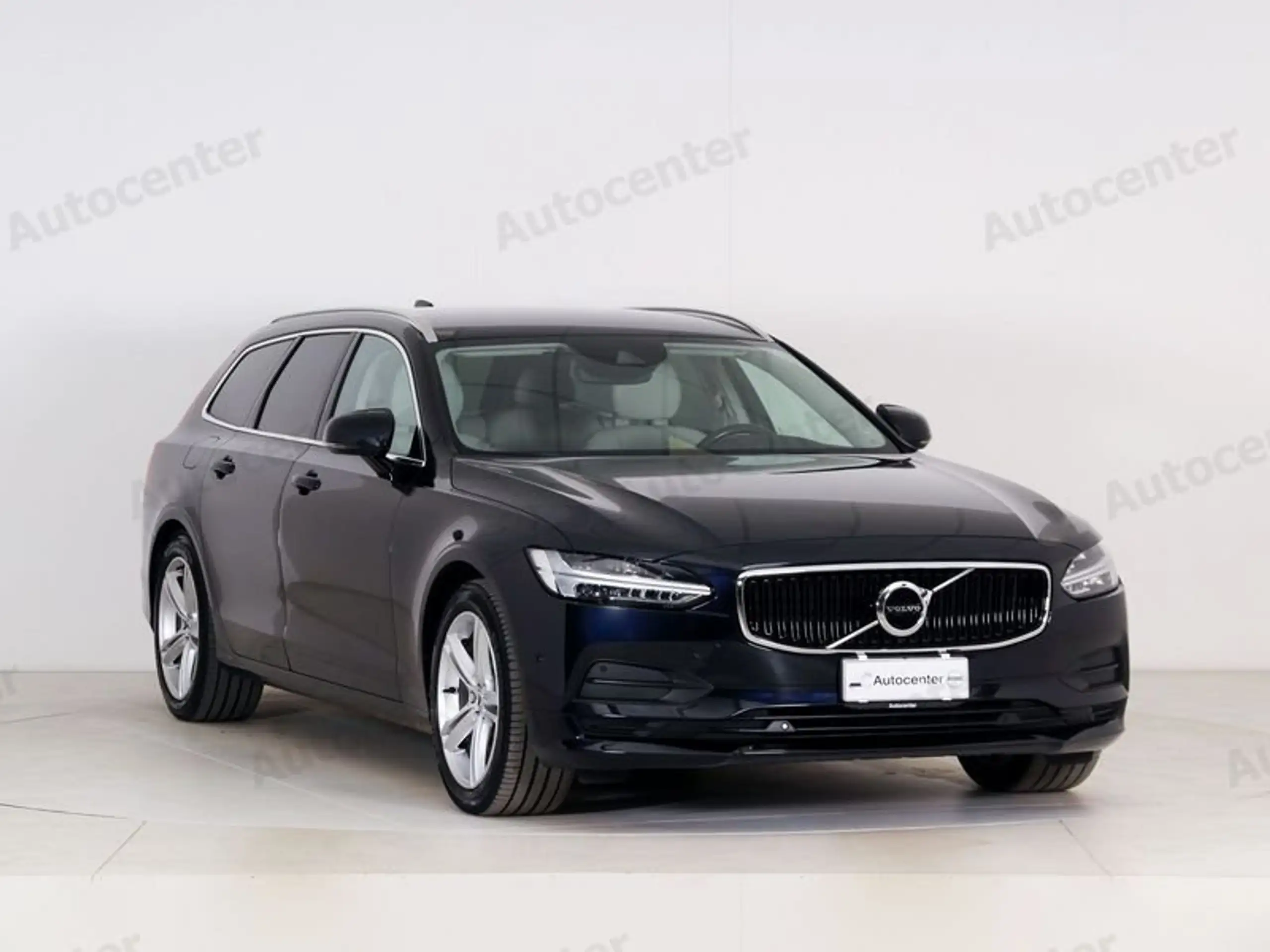 Volvo - V90