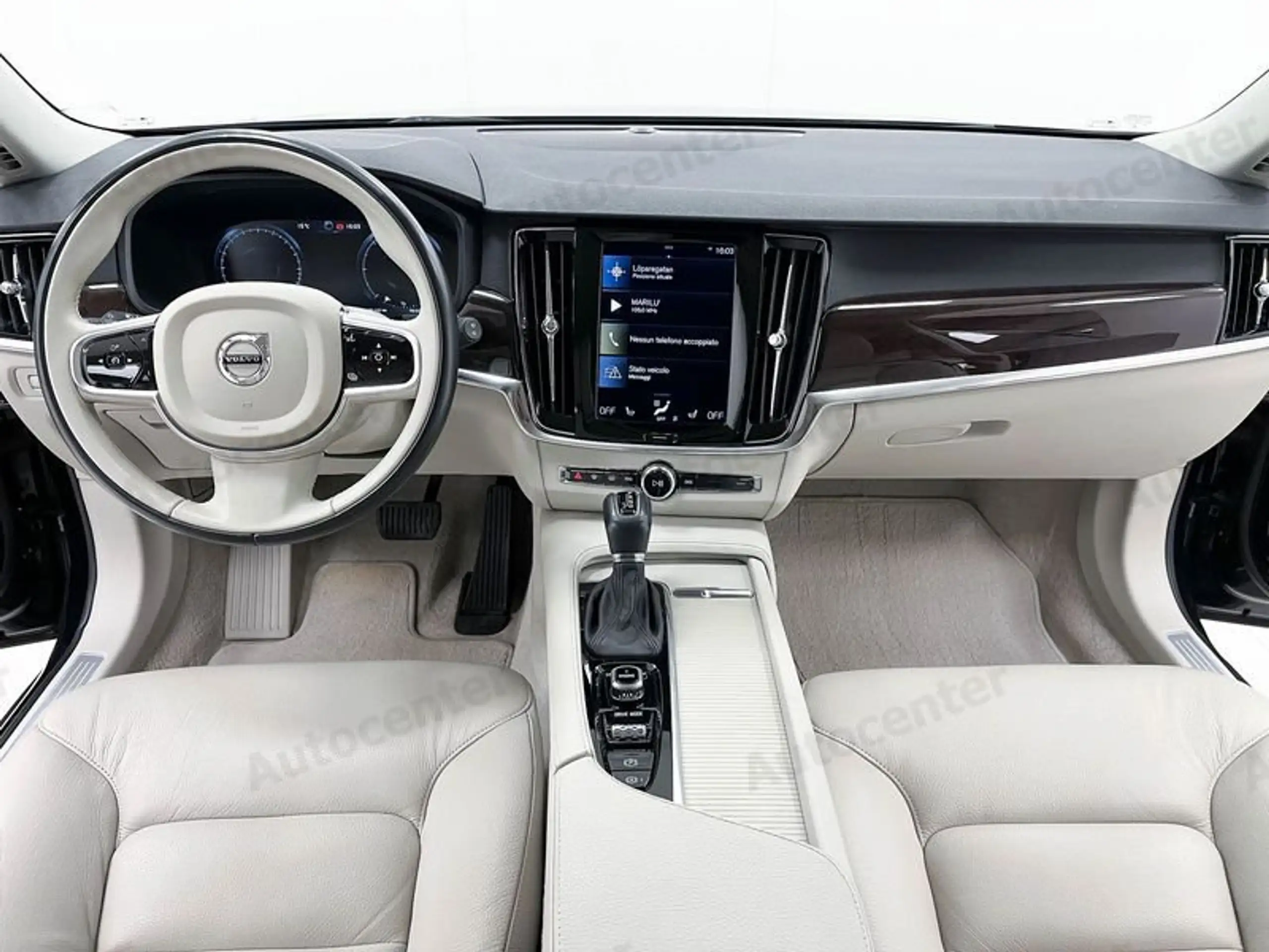 Volvo - V90