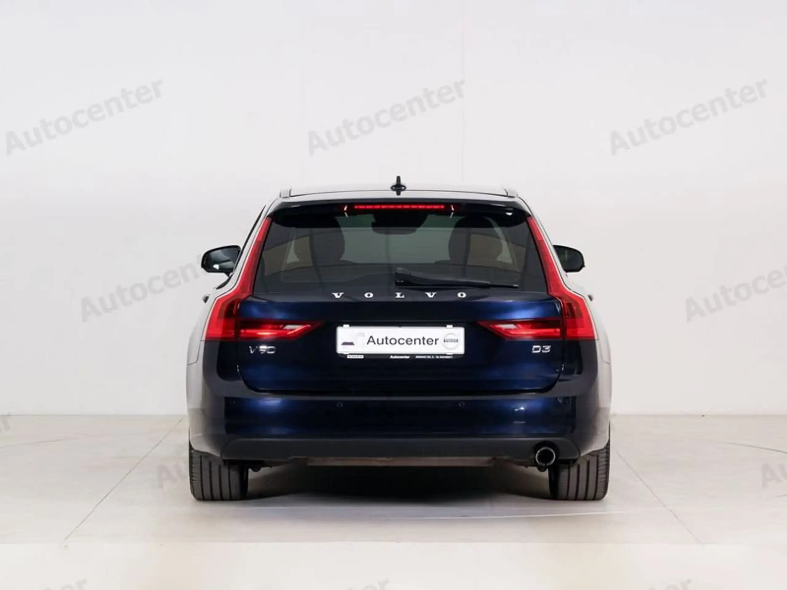 Volvo - V90