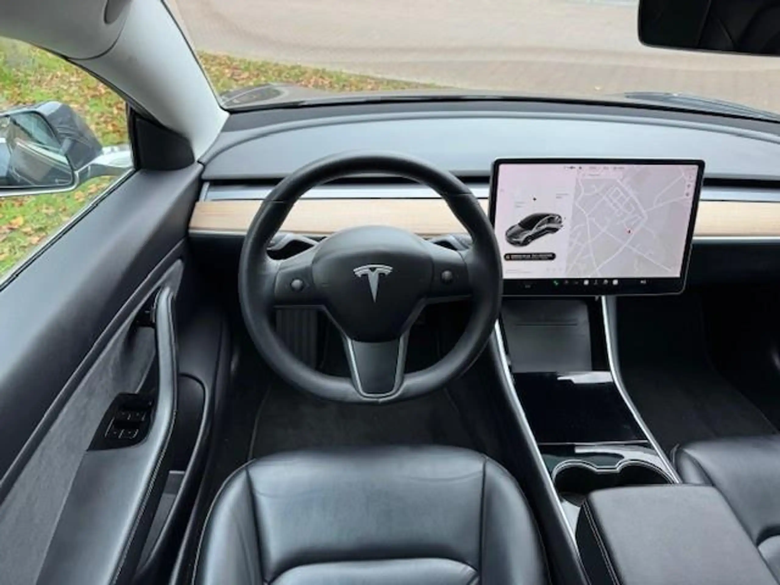 Tesla - Model 3