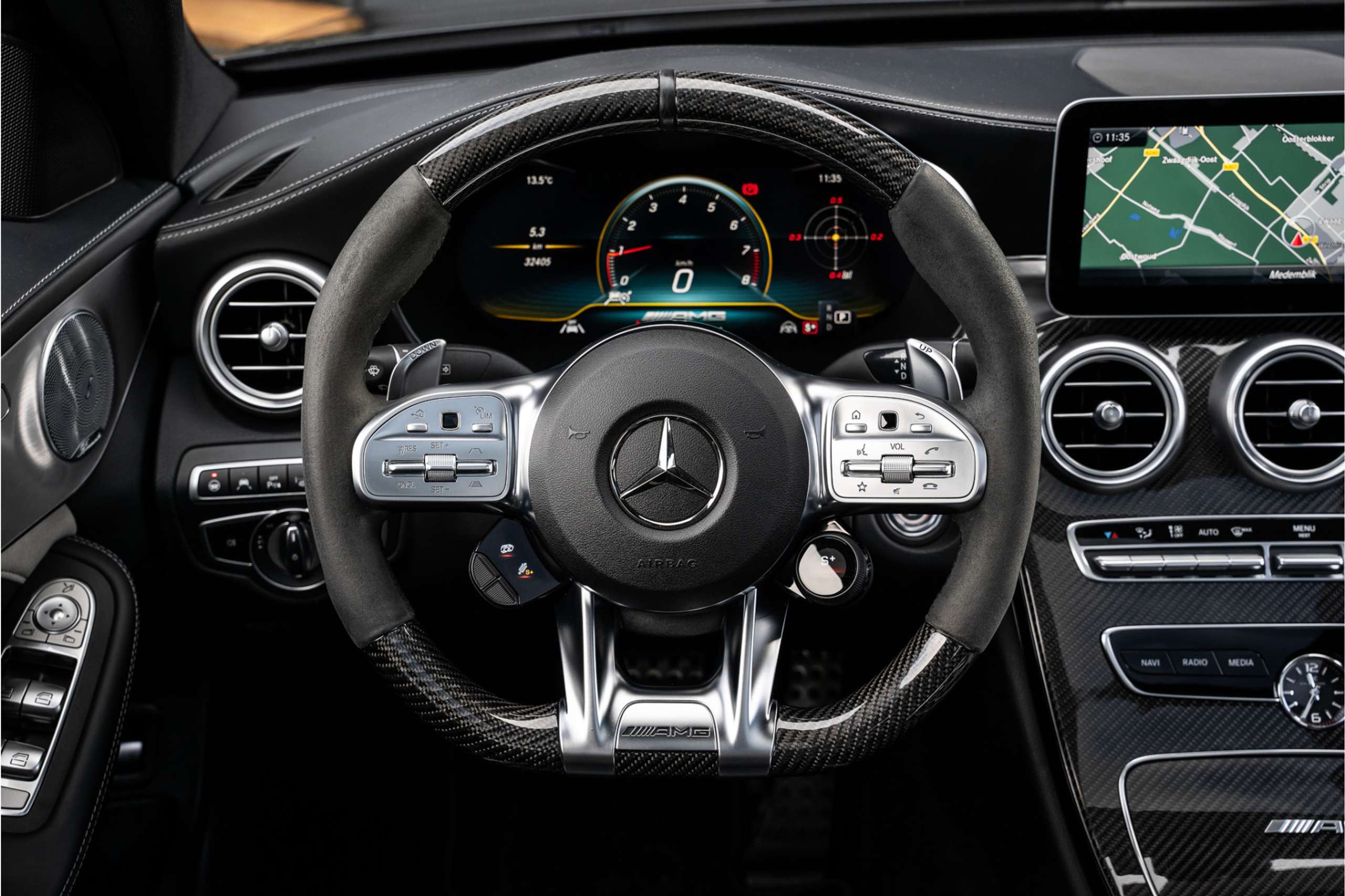 Mercedes-Benz - C 63 AMG