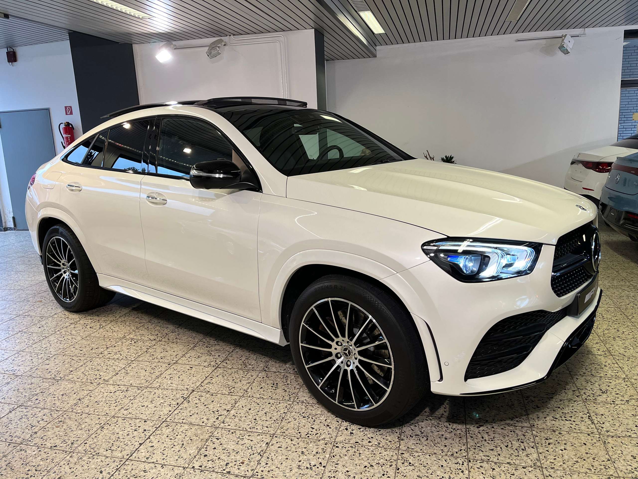 Mercedes-Benz - GLE 400