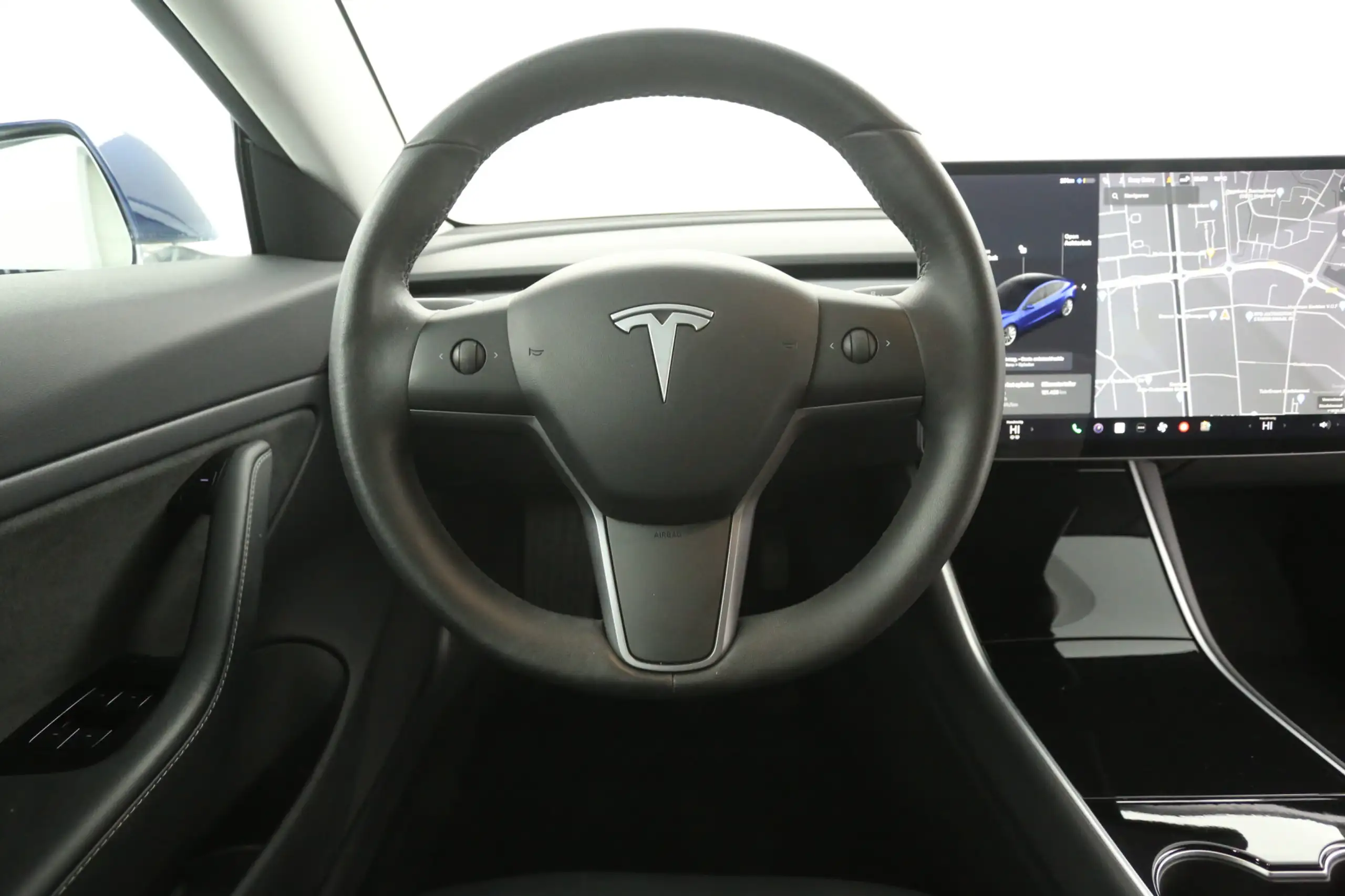 Tesla - Model 3