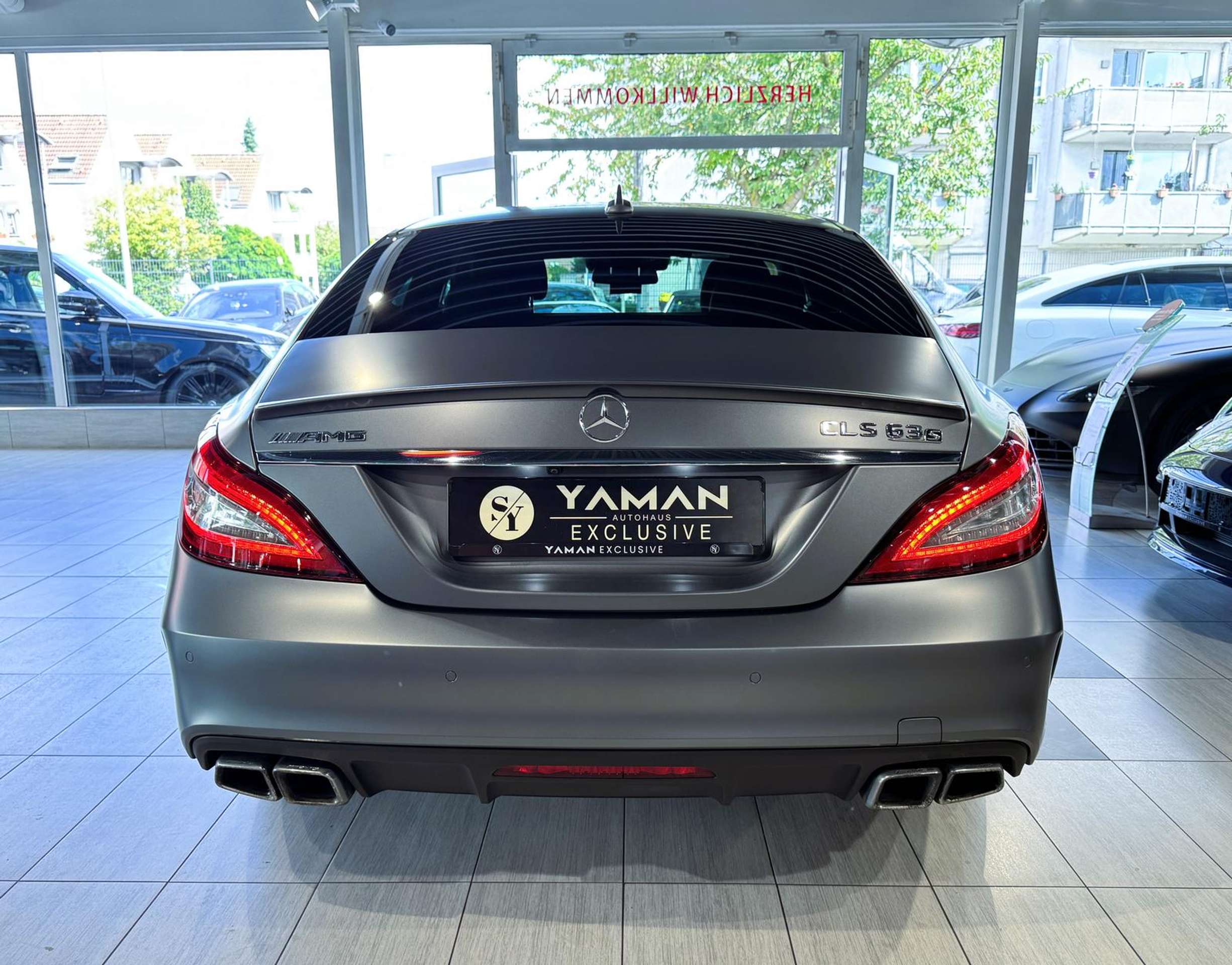 Mercedes-Benz - CLS 63 AMG