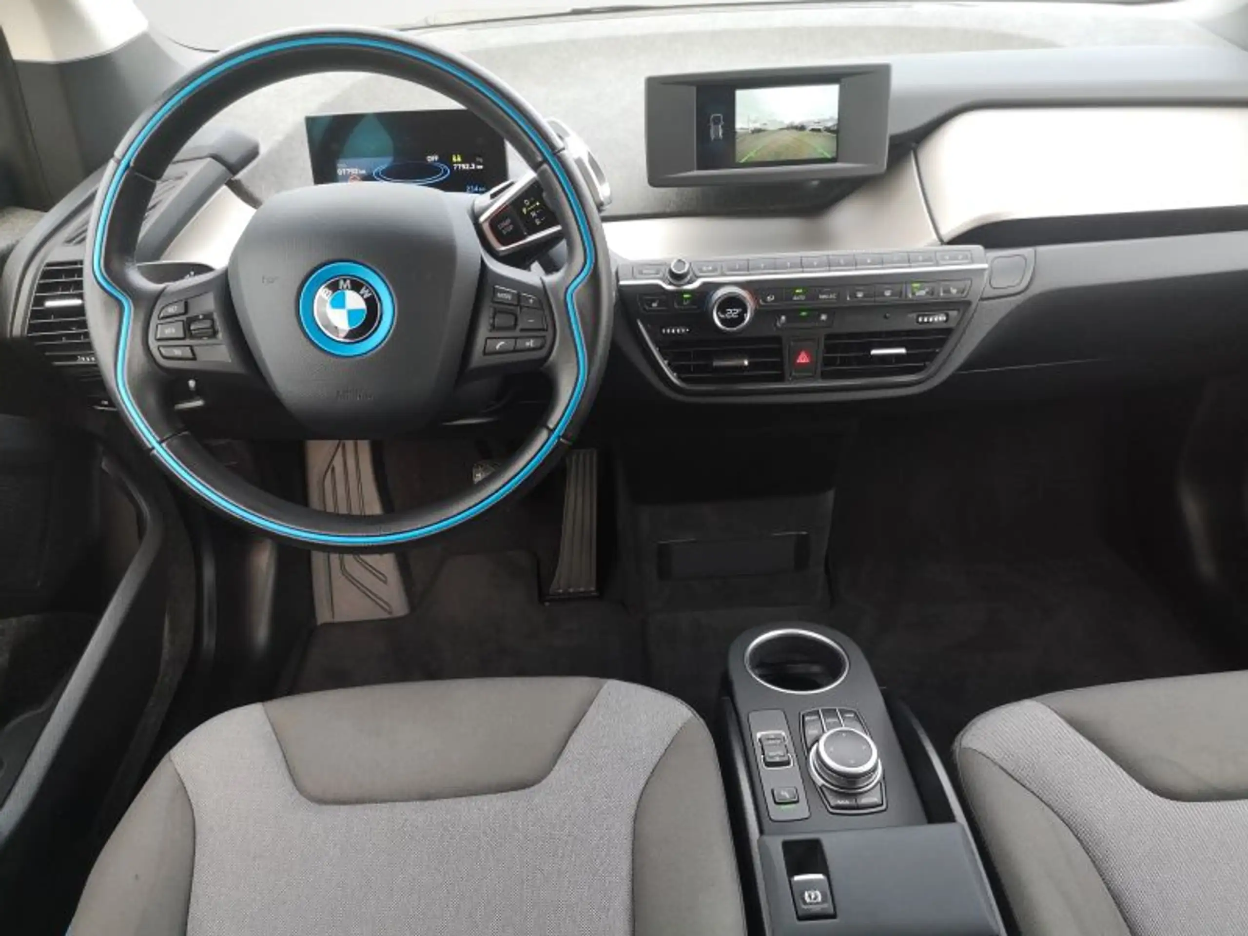 BMW - i3