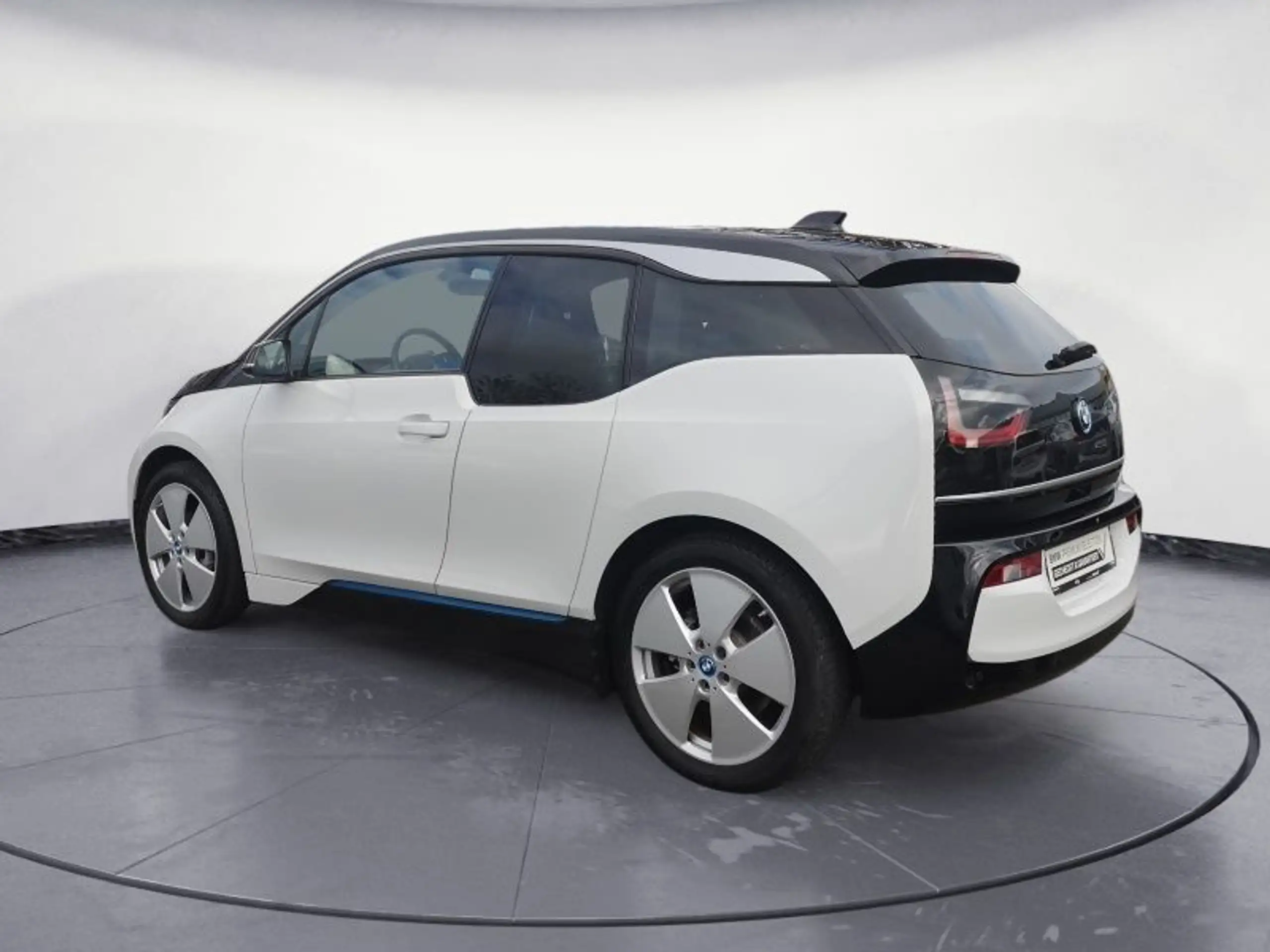 BMW - i3