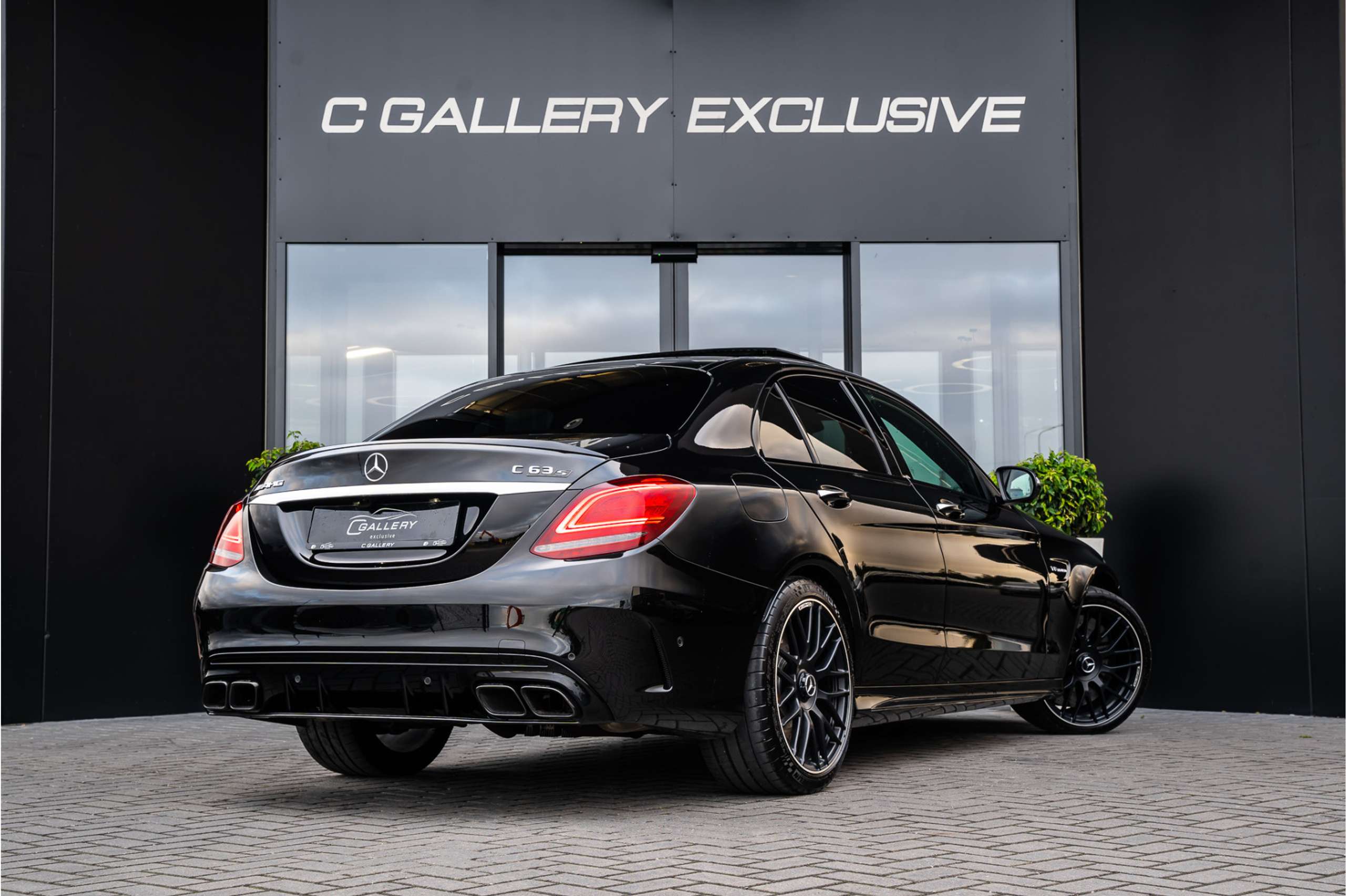 Mercedes-Benz - C 63 AMG