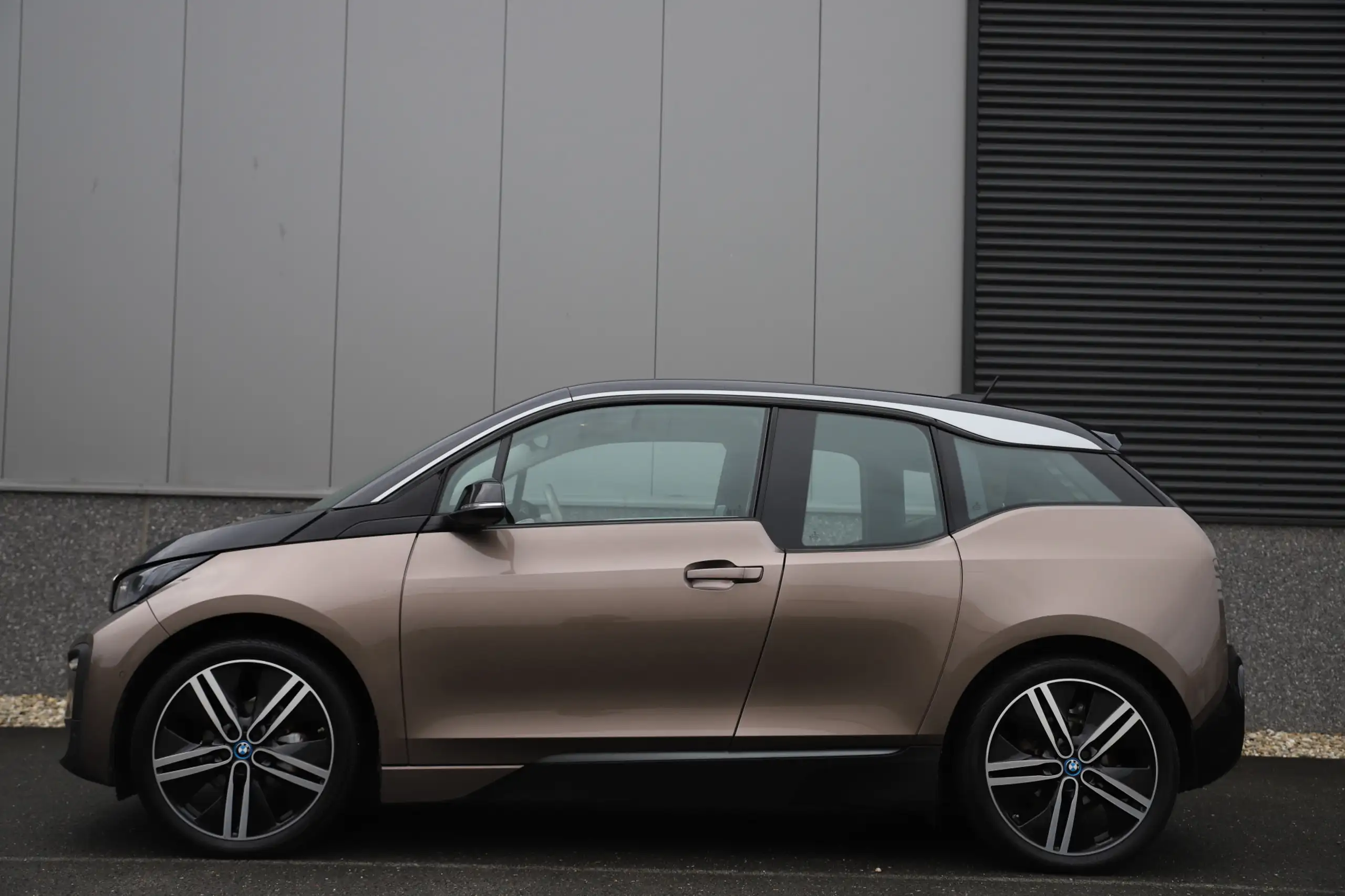 BMW - i3