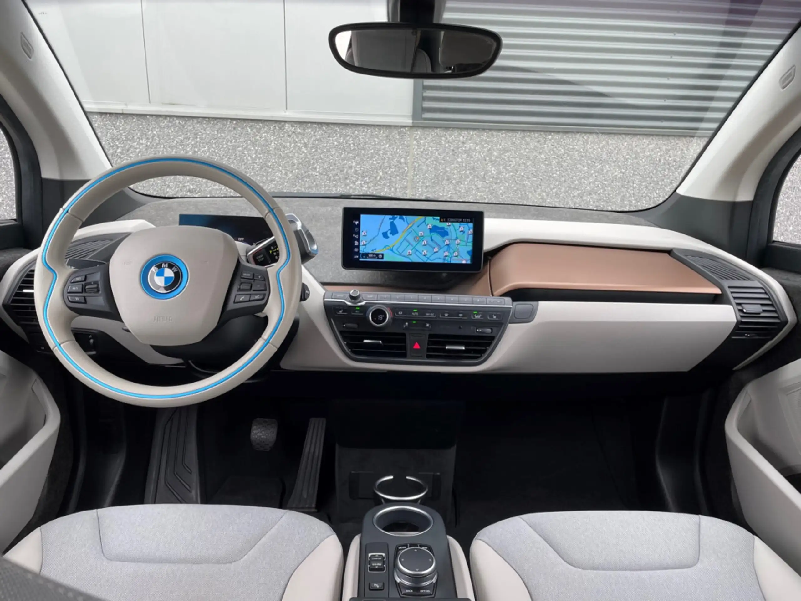 BMW - i3