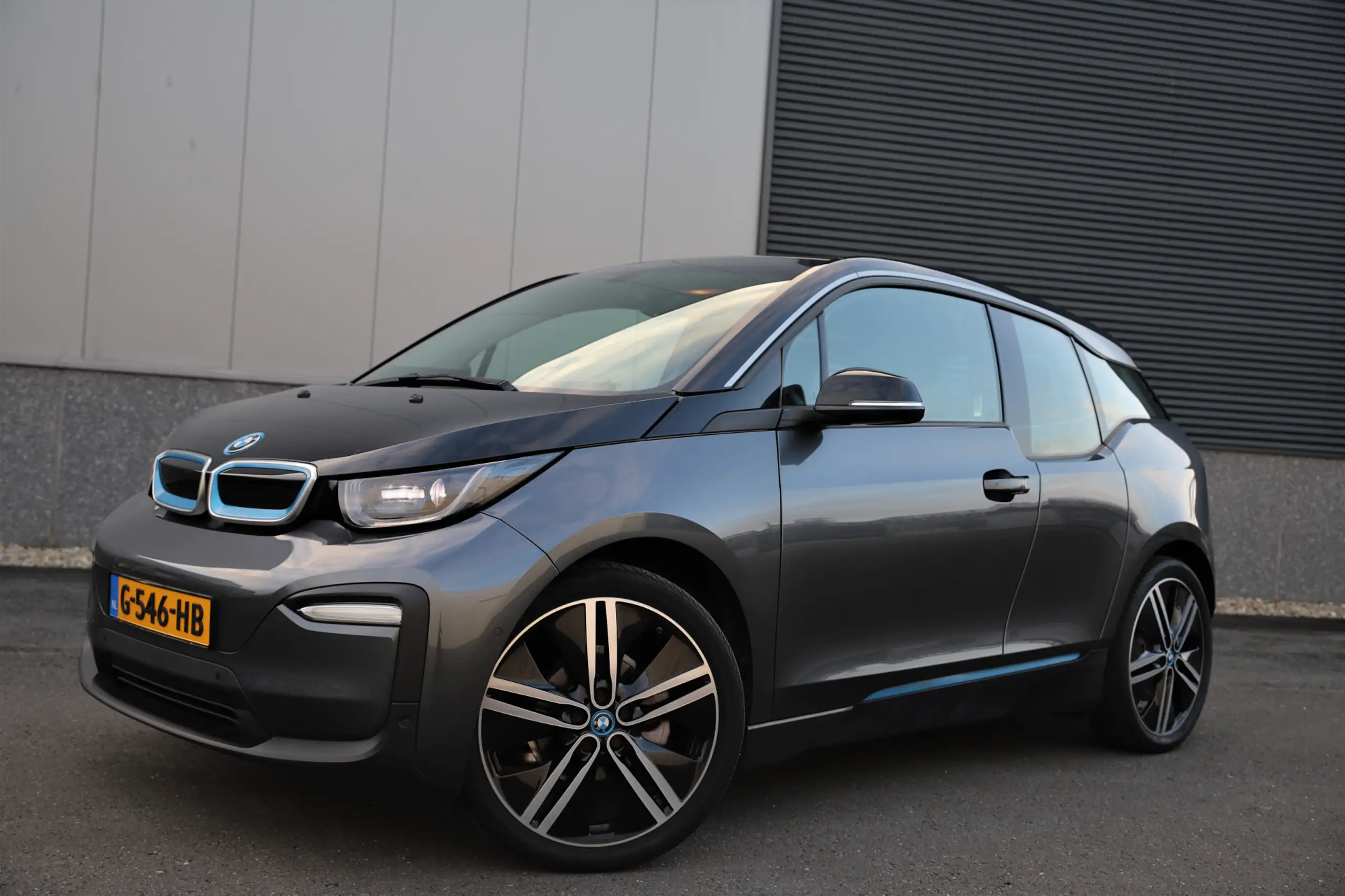 BMW - i3