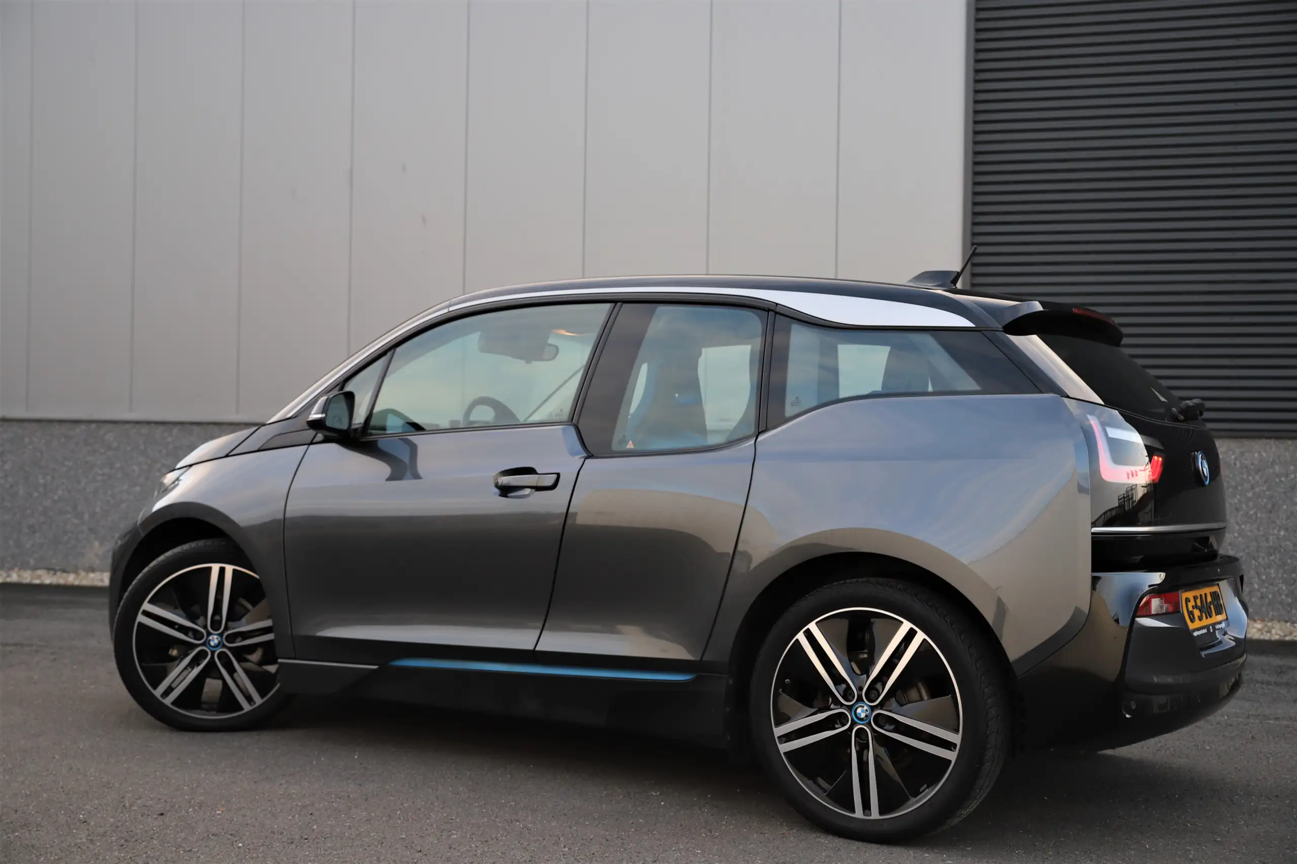 BMW - i3