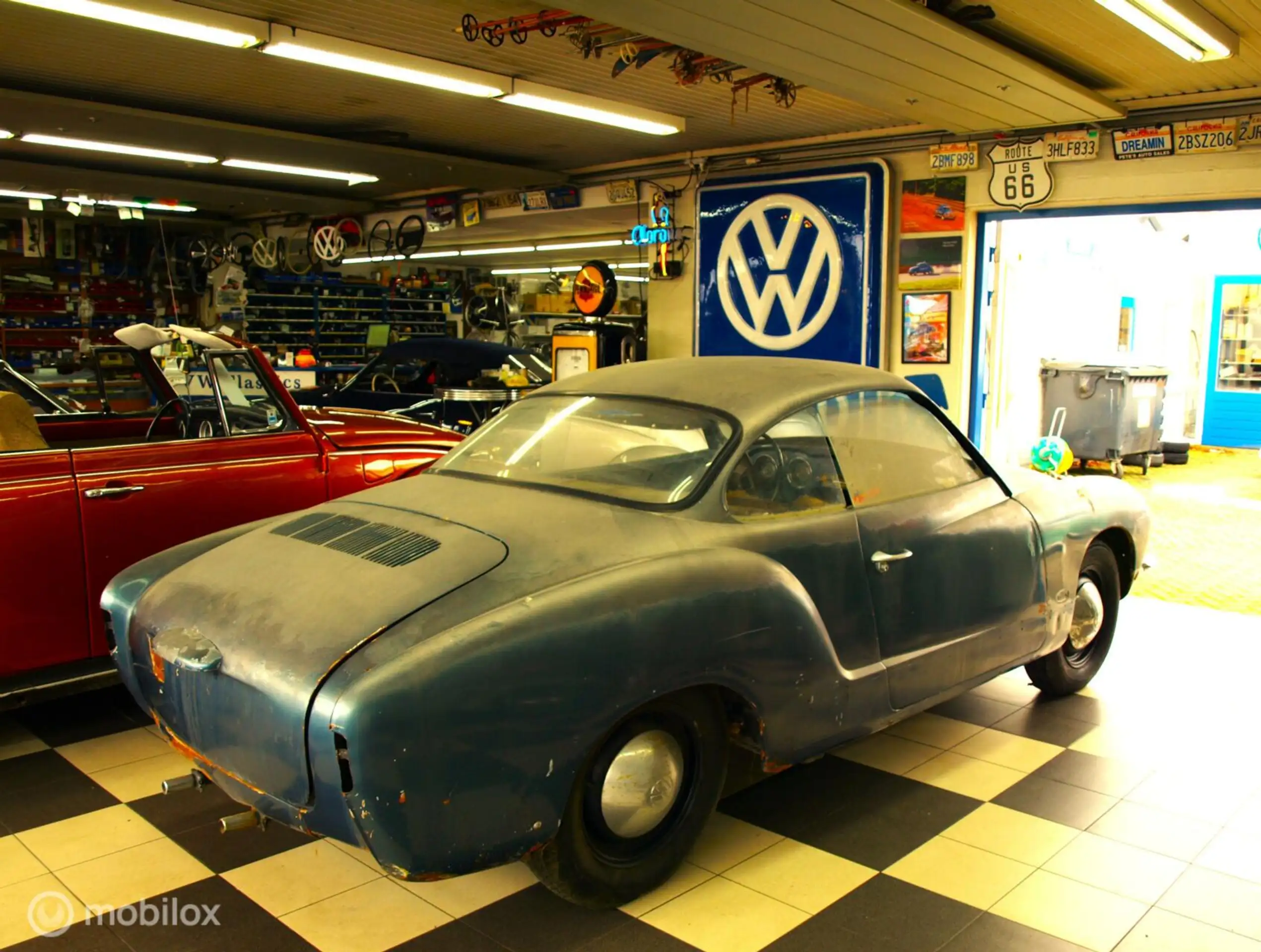 Volkswagen - Karmann Ghia