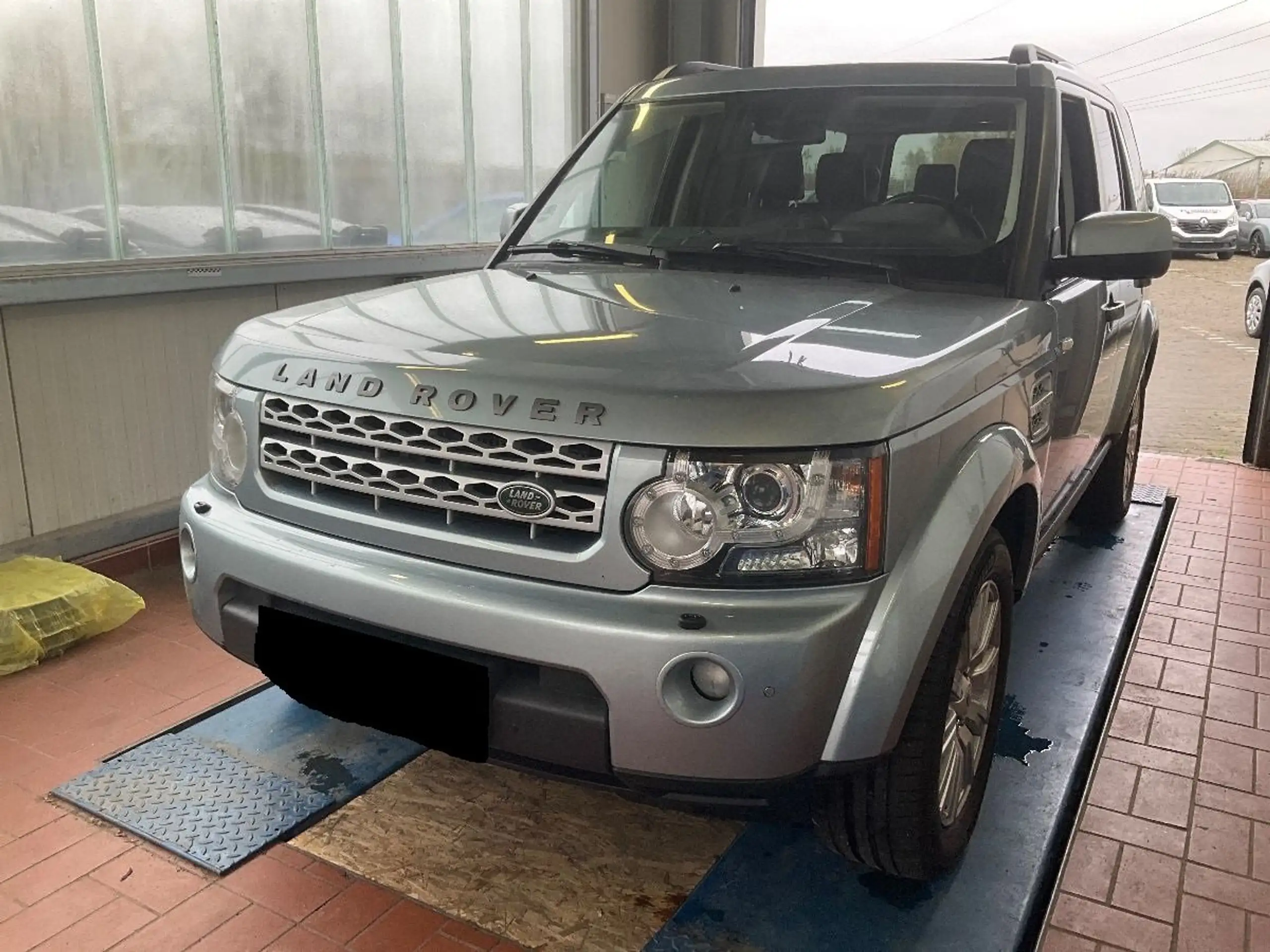 Land Rover - Discovery