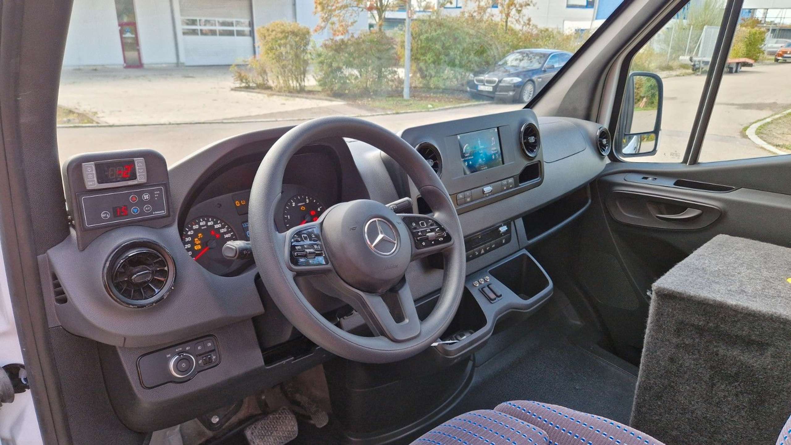 Mercedes-Benz - Sprinter