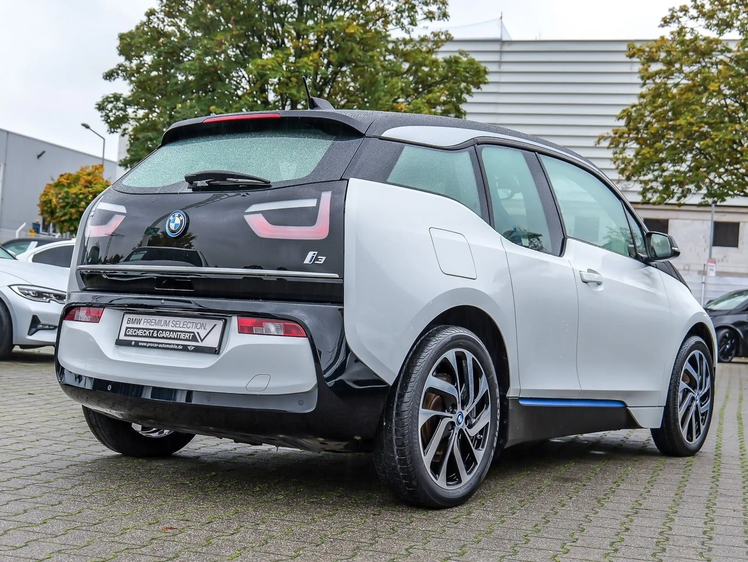 BMW - i3