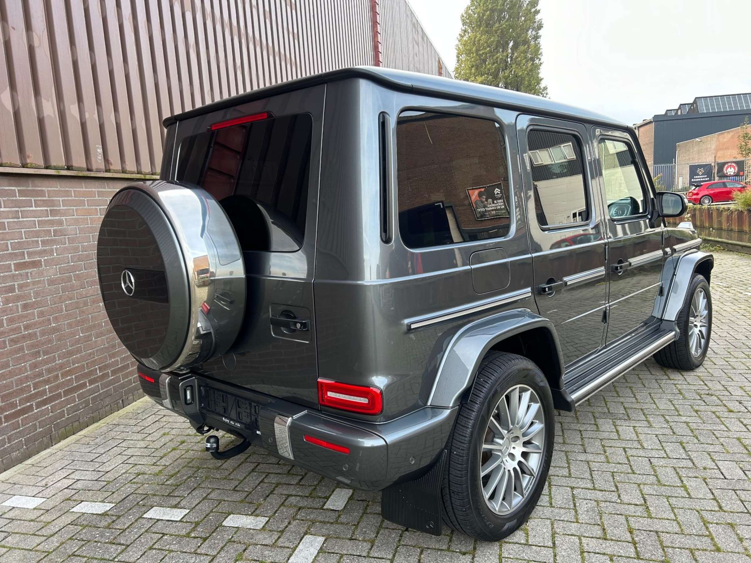 Mercedes-Benz - G 350