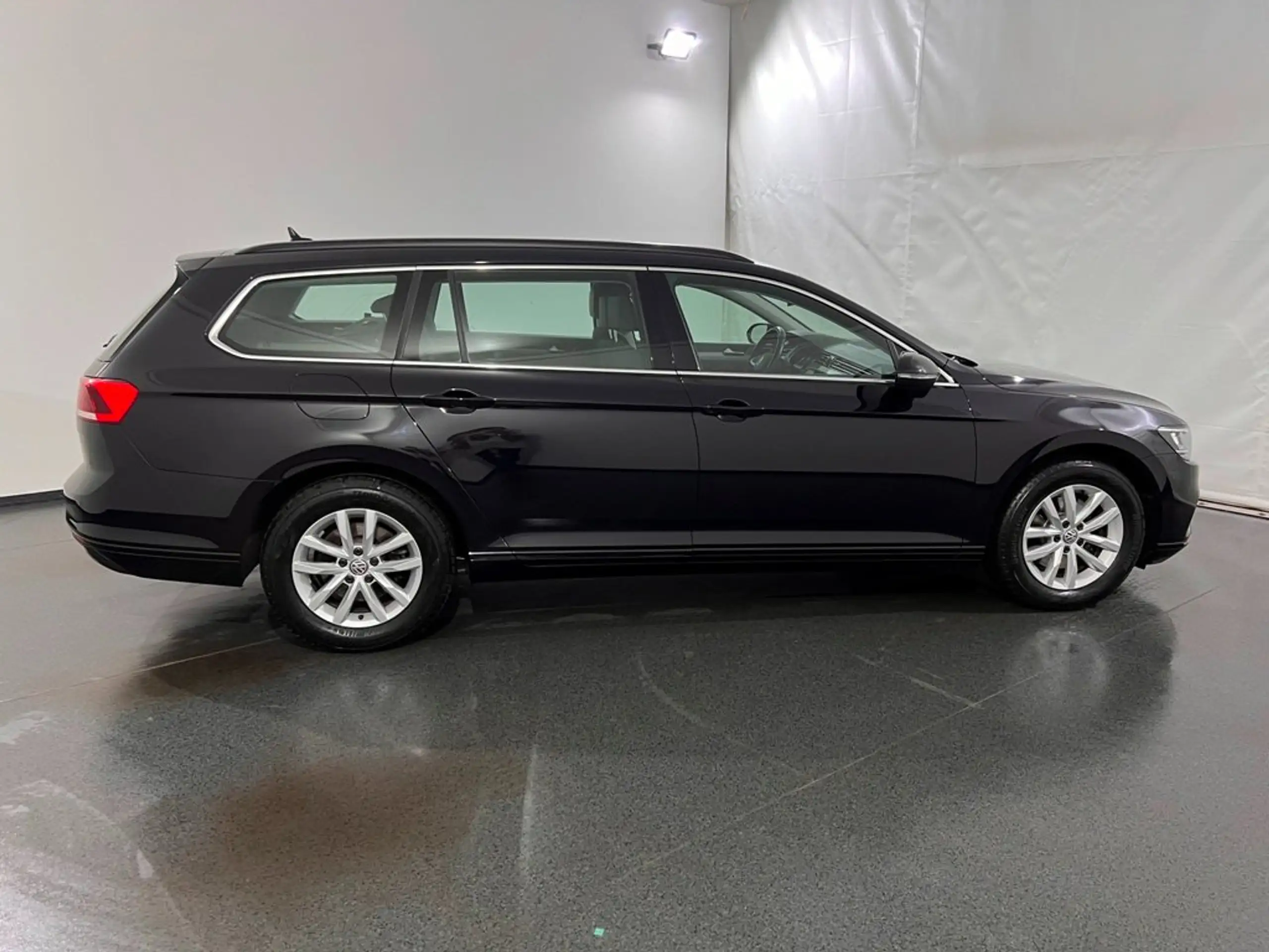 Volkswagen - Passat Variant