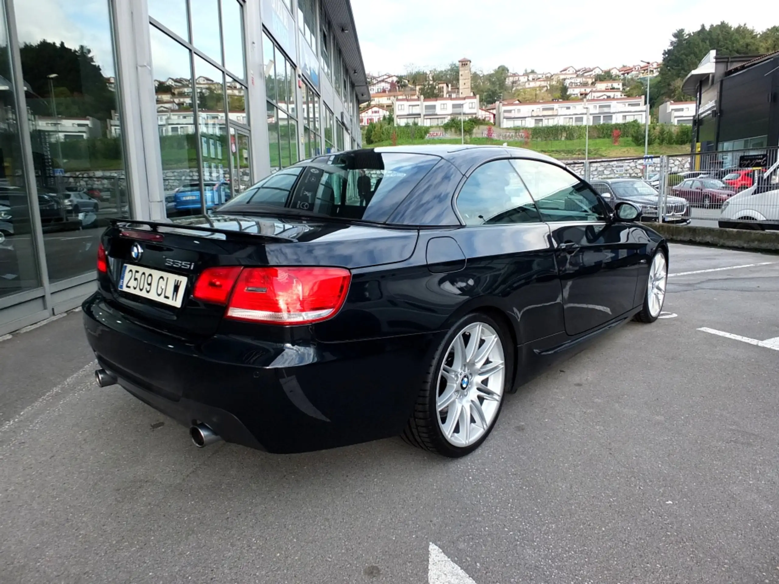 BMW - 335