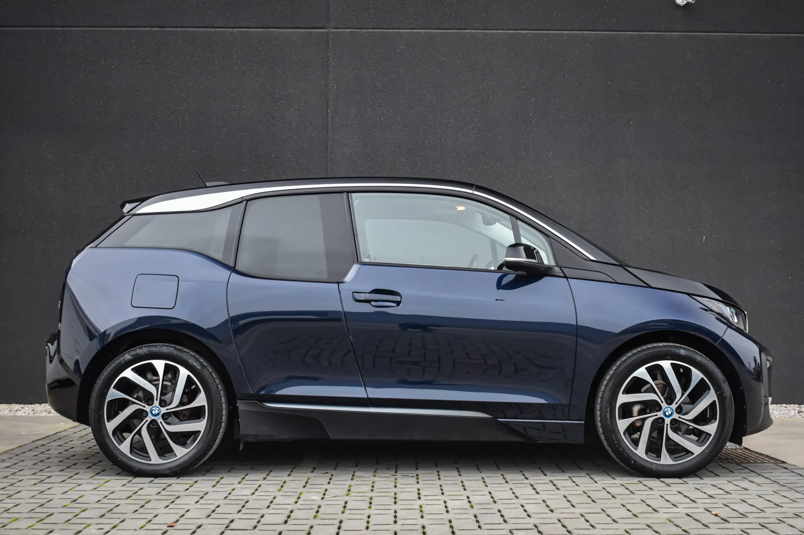 BMW - i3