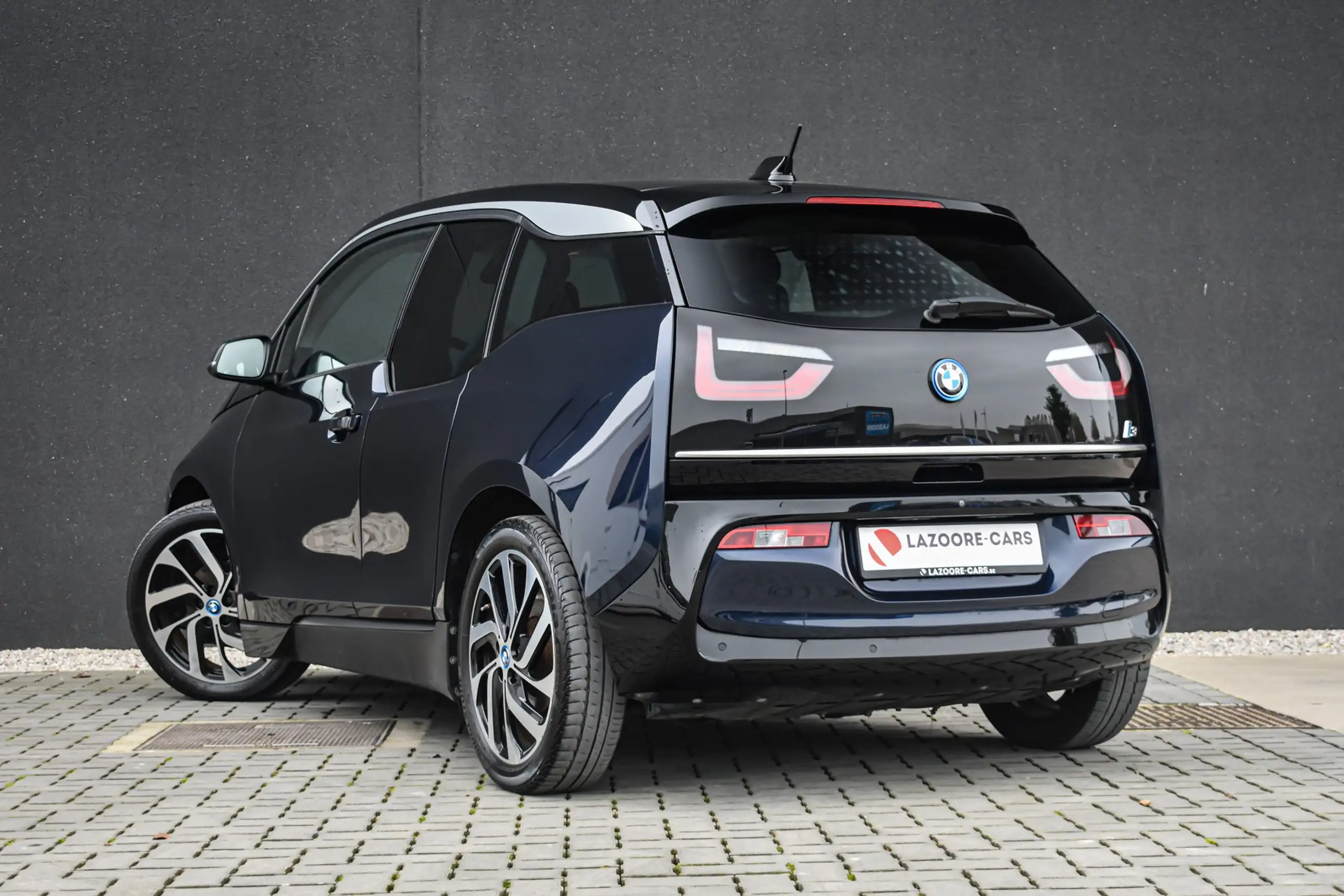 BMW - i3