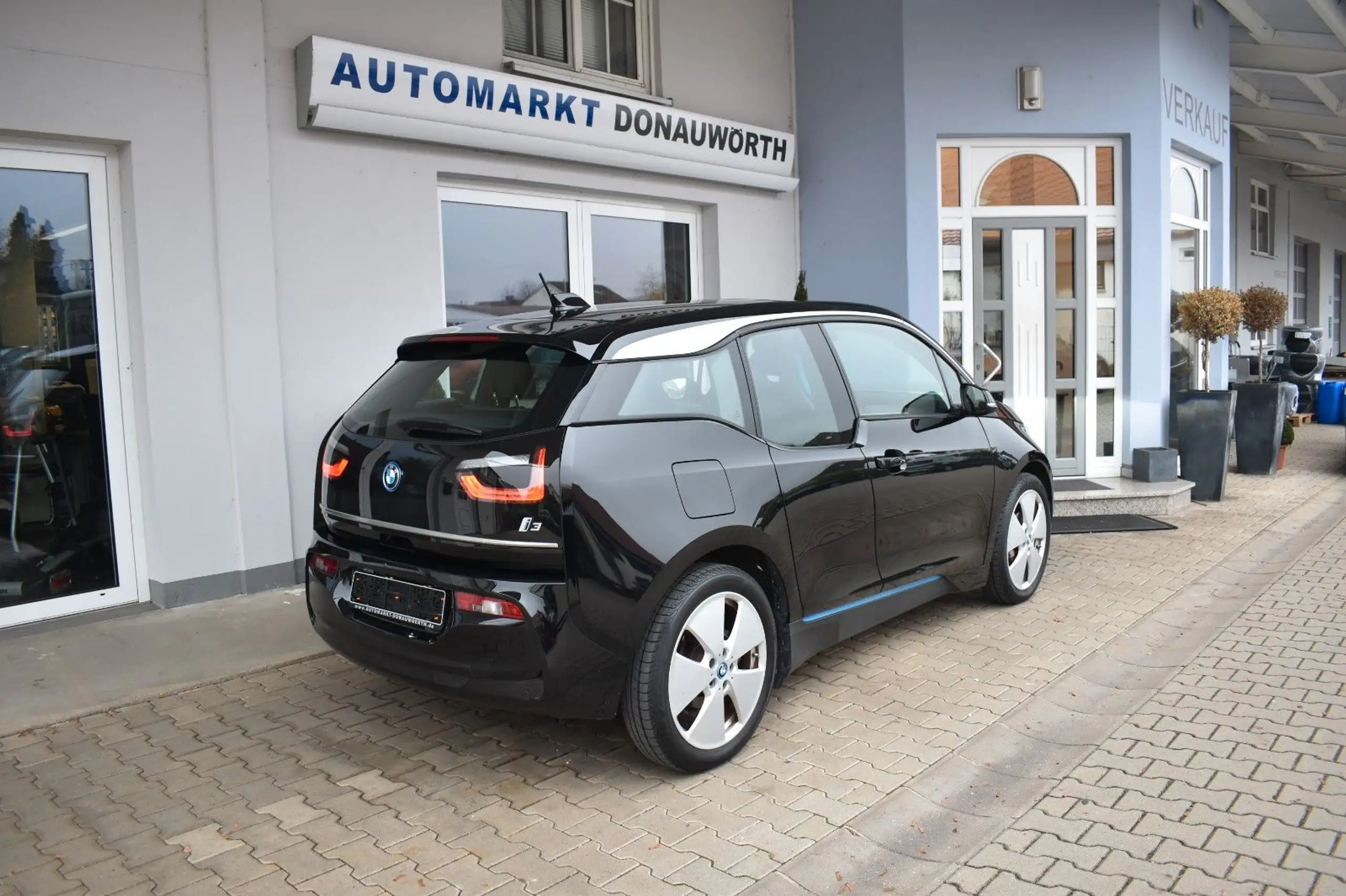 BMW - i3